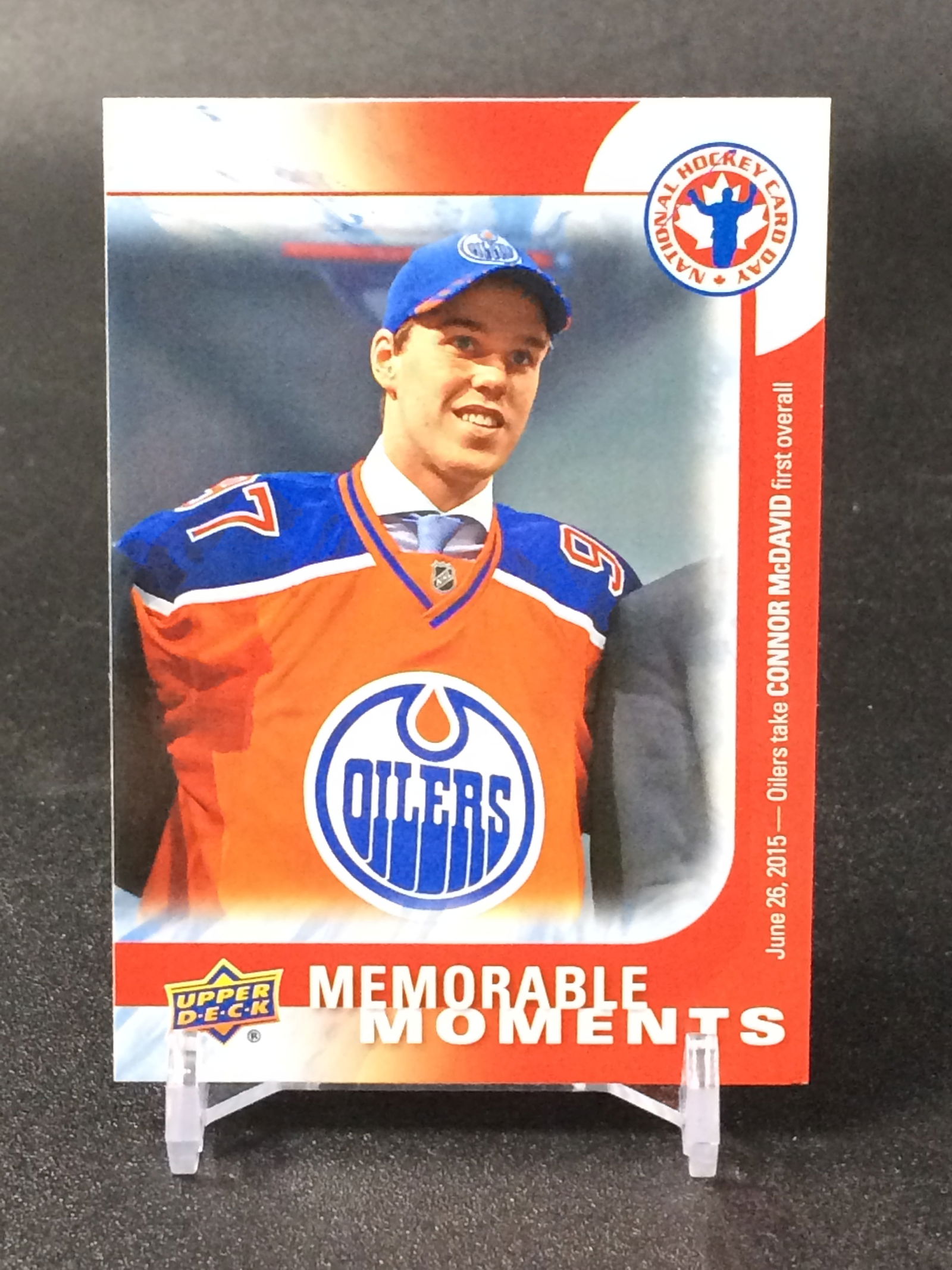 2016 UPPER DECK NO.16 CONNOR MCDAVID MEMORABLE MOMENTS NHL CARD DAY CANADA (1 of 2)