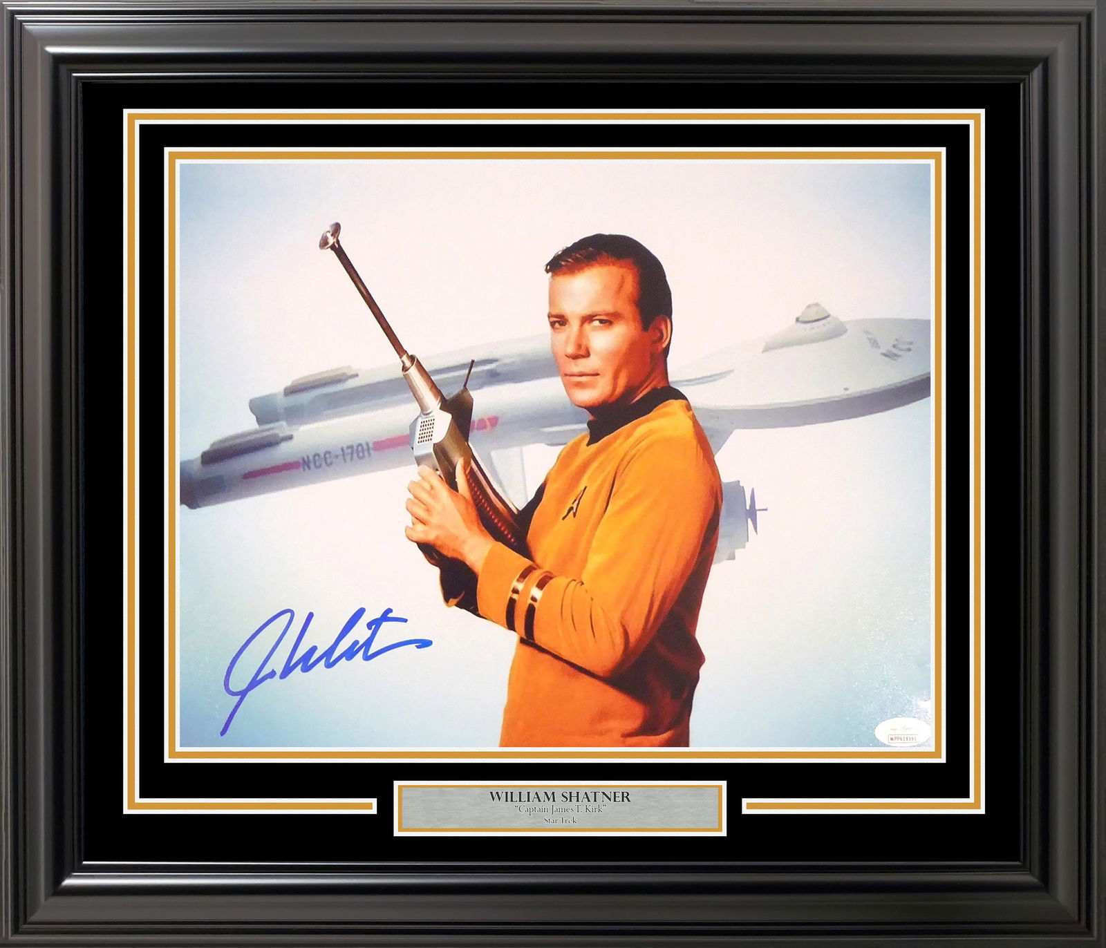 WILLIAM SHATNER SIGNED AND CUSTOM FRAMED STAR TREK 16 X 20 (JSA COA) (1 of 2)