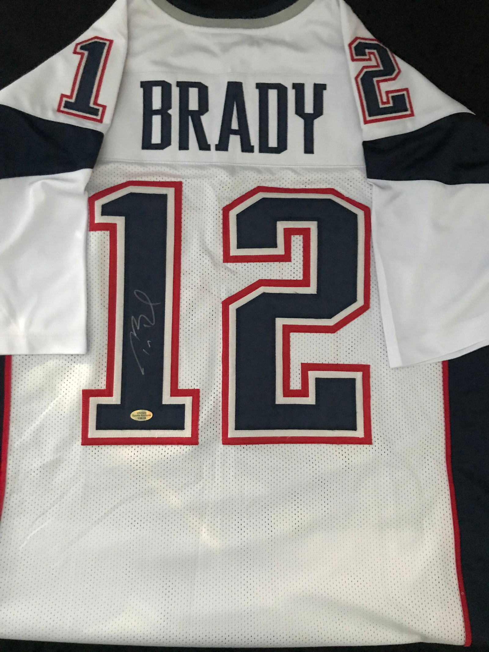 TOM BRADY SIGNED NEW ENGLAND PATRIOTS JERSEY (ULTIMATE SPORTS COA) (1 of 3)
