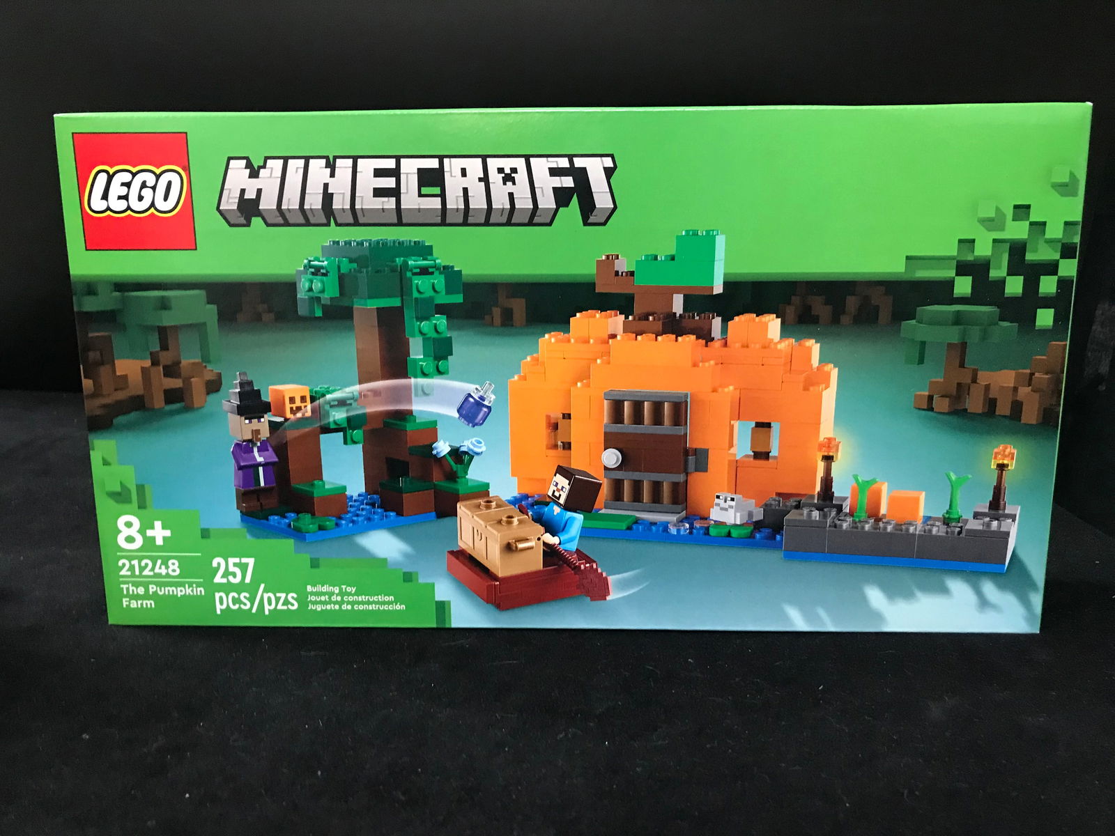 SEALED LEGO MINECRAFT 21248 THE PUMPKIN FARM: Prices are in Canadian dollars