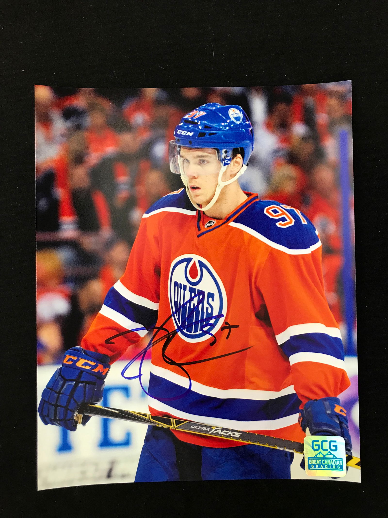 CONNOR MCDAVID SIGNED 8X10 PHOTO GCG COA (1 of 1)