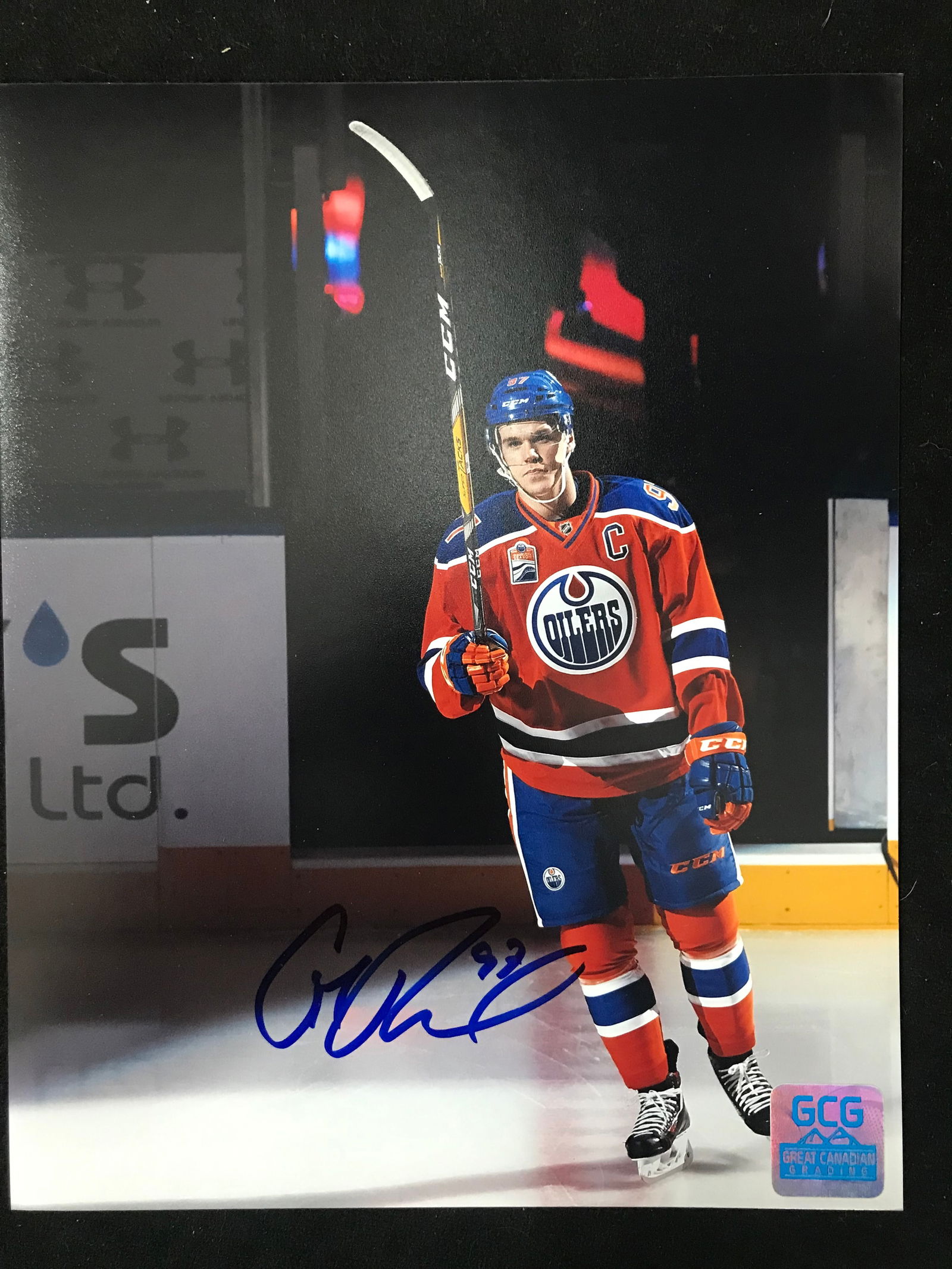 CONNOR MCDAVID SIGNED 8X10 PHOTO GCG COA (1 of 1)