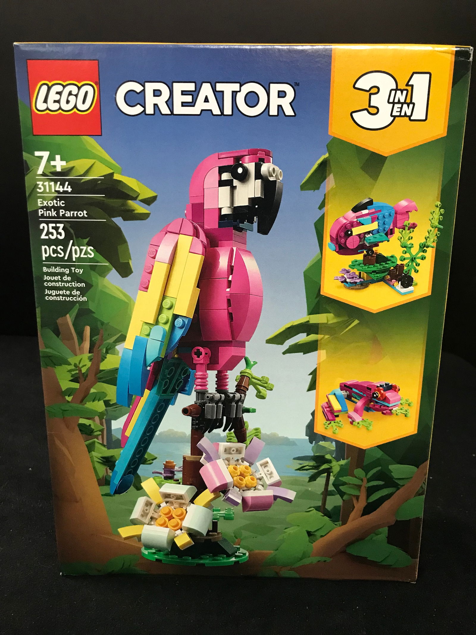 SEALED LEGO CREATOR 31144 EXOTIC PINK PARROT: Prices are in Canadian dollars