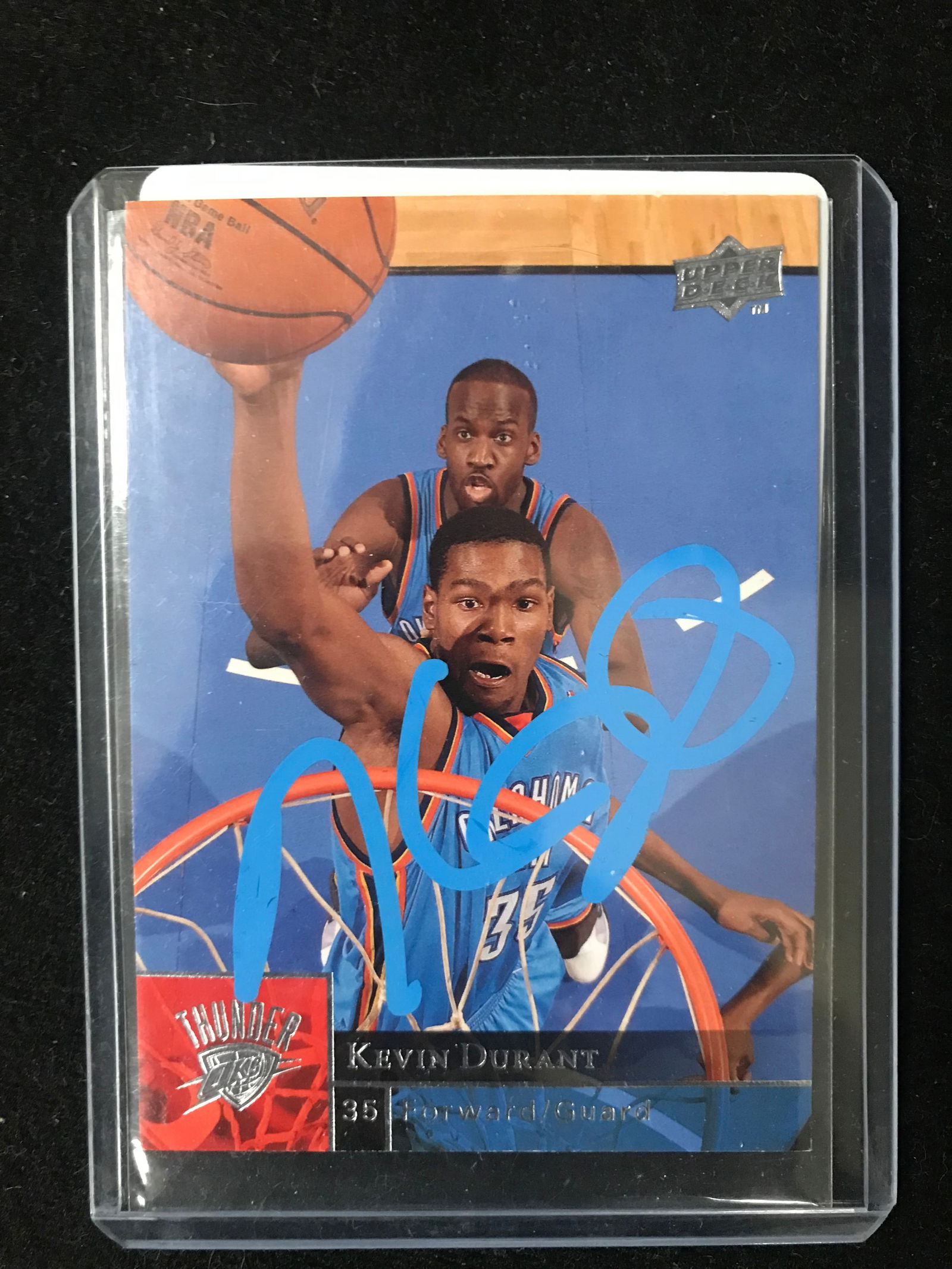 KEVIN DURANT SIGNED UPPER DECK TRADING CARD (PRO CERT COA) (1 of 2)