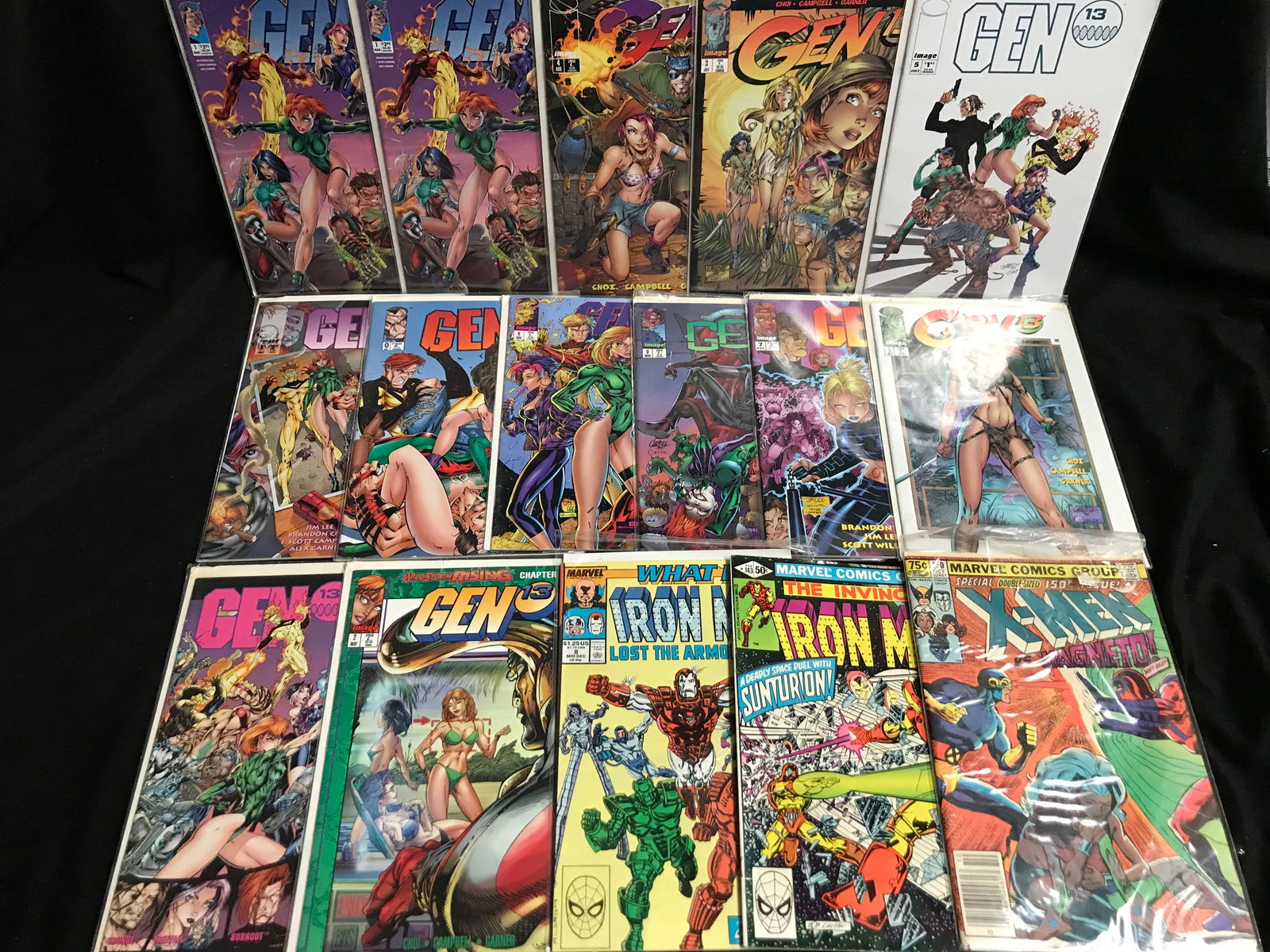 VARIOUS SUPER HERO COMIC BOOKS LOT (1 of 1)