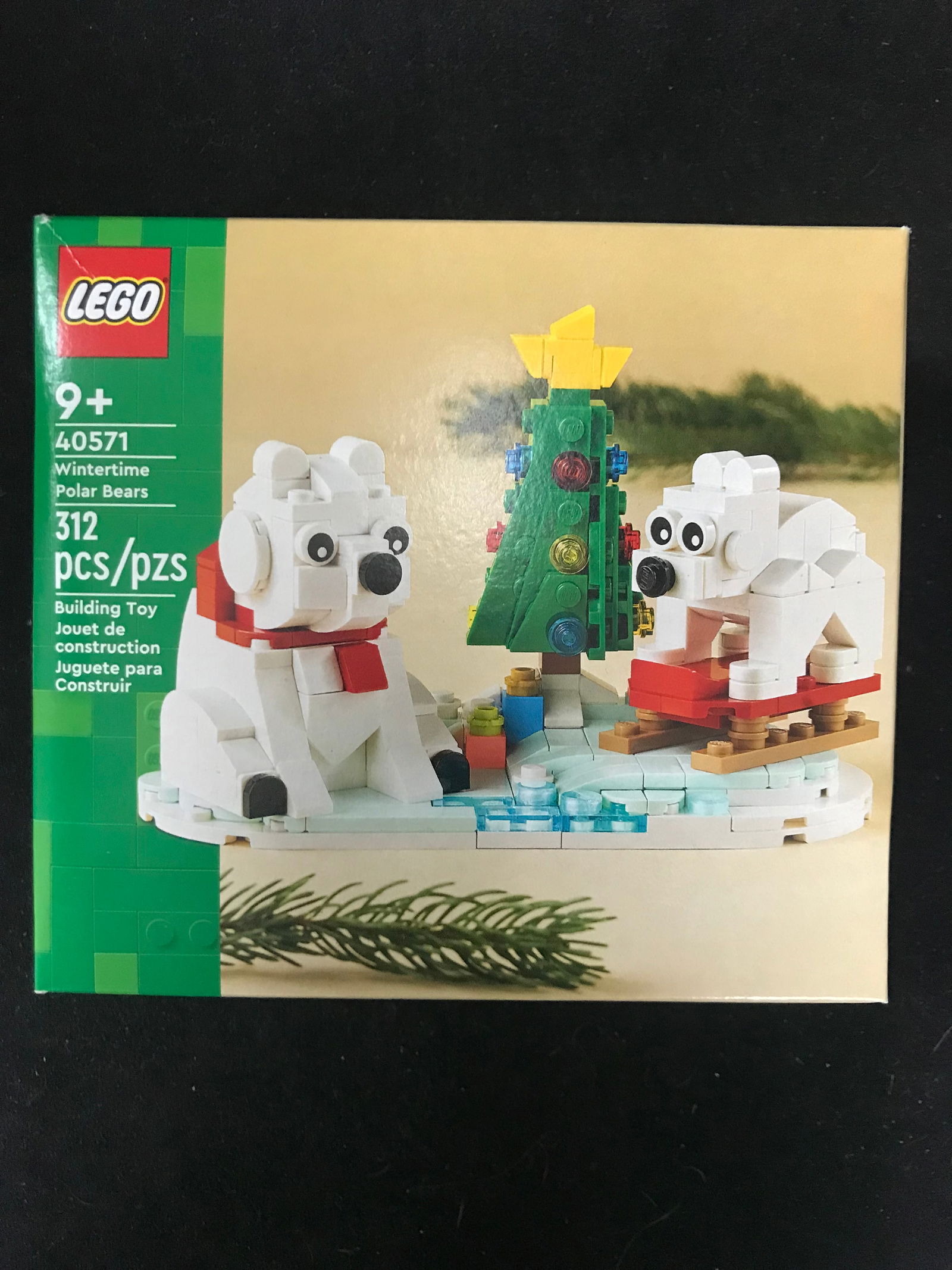 SEALED LEGO 40571 WINTERTIME POLAR BEARS: Prices are in Canadian dollars