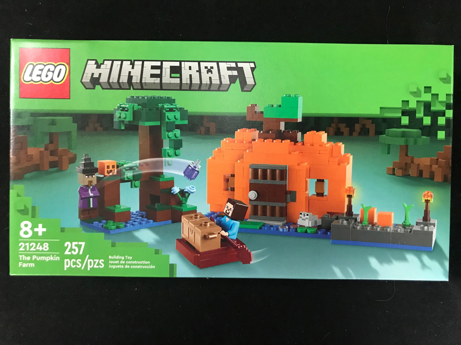 SEALED LEGO 21268 THE PUMPKIN FARM MINECRAFT: Prices are in Canadian dollars