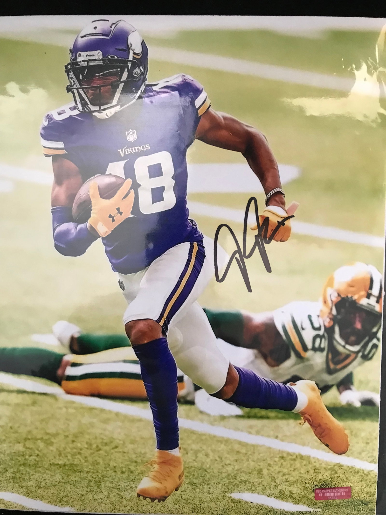JUSTIN JEFFERSON SIGNED MINNESOTA VIKINGS 8 X 10 (RED CARPET COA): Prices are in Canadian dollars