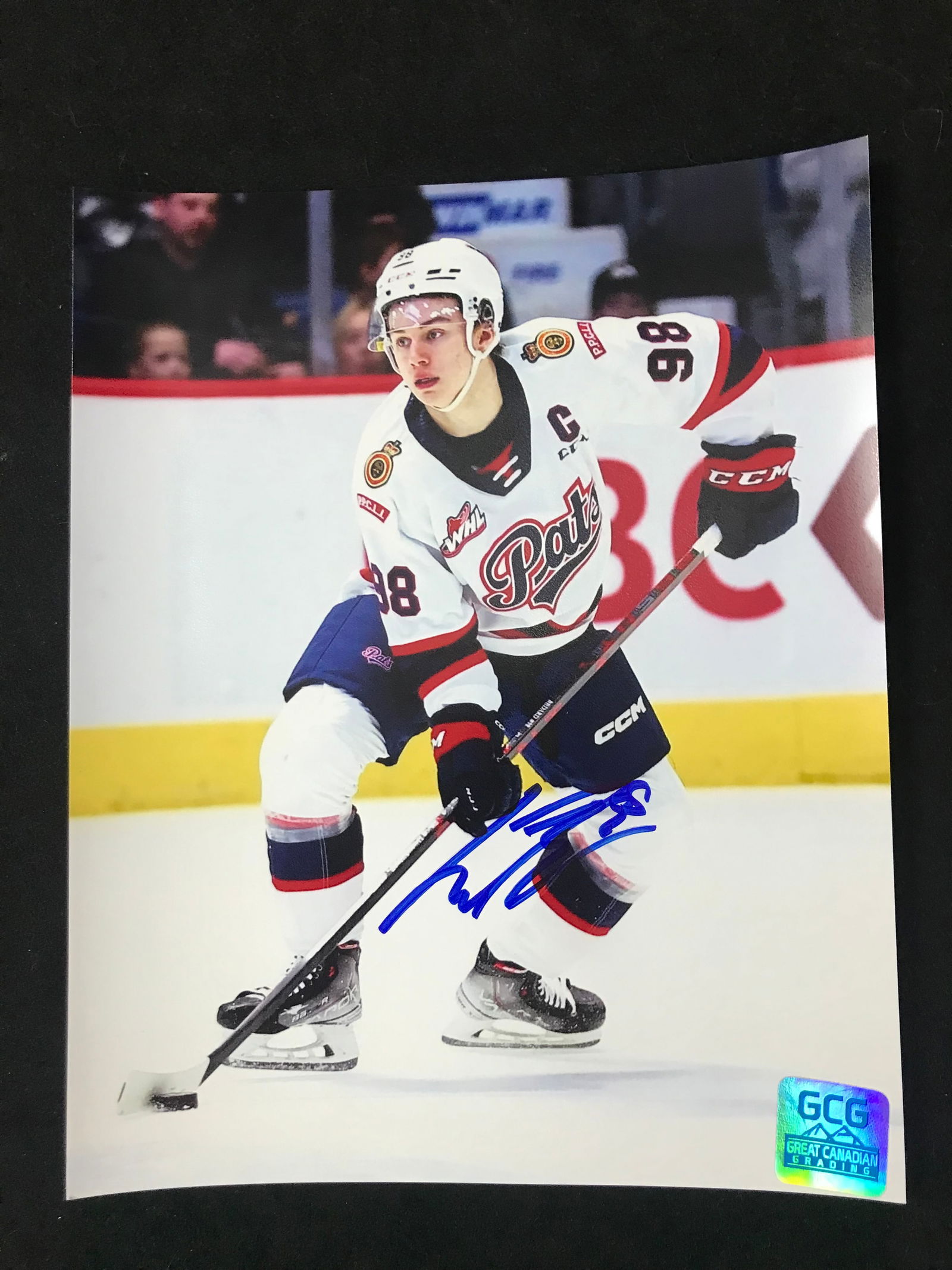 CONNOR BEDARD SIGNED WHL 8 X 10 (GCG HOLO): Prices are in Canadian dollars