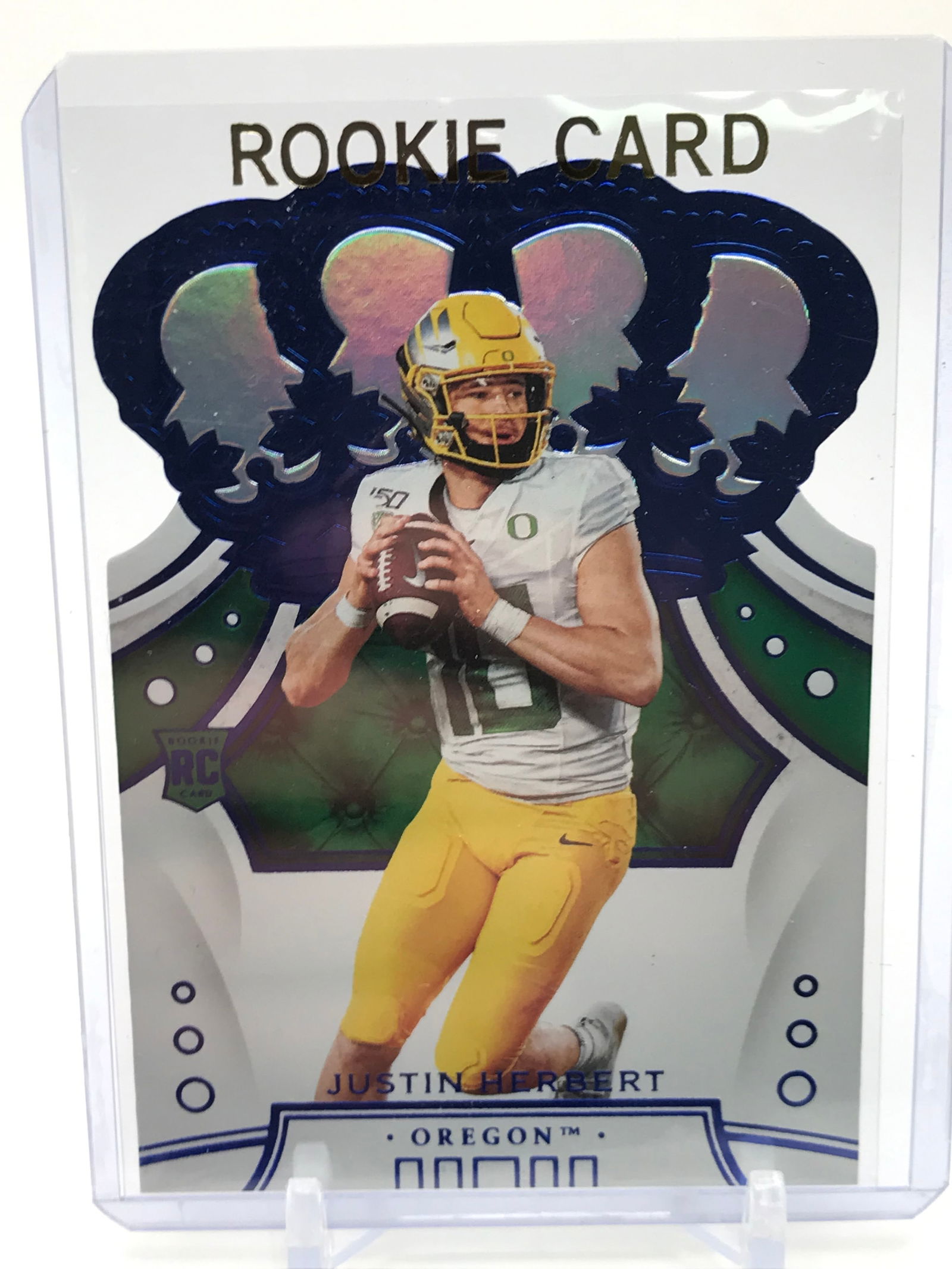 2020 PANINI CHRONICLES JUSTIN HERBERT ROOKIE CARD (1 of 2)