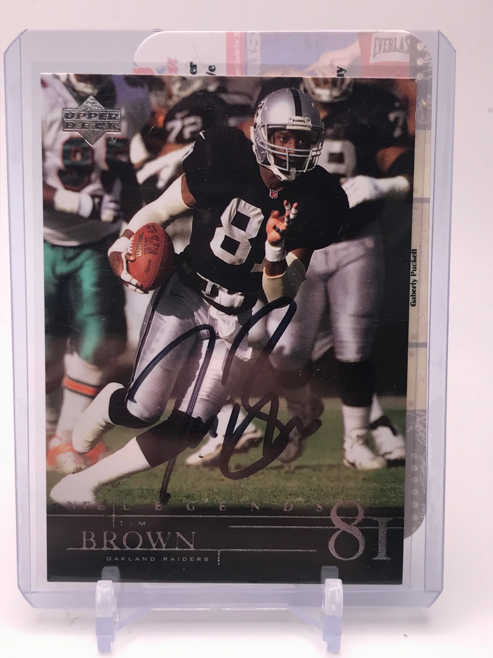 JIM BROWN SIGNED UPER DECK TRADING CARD (RED CARPET COA) (1 of 2)