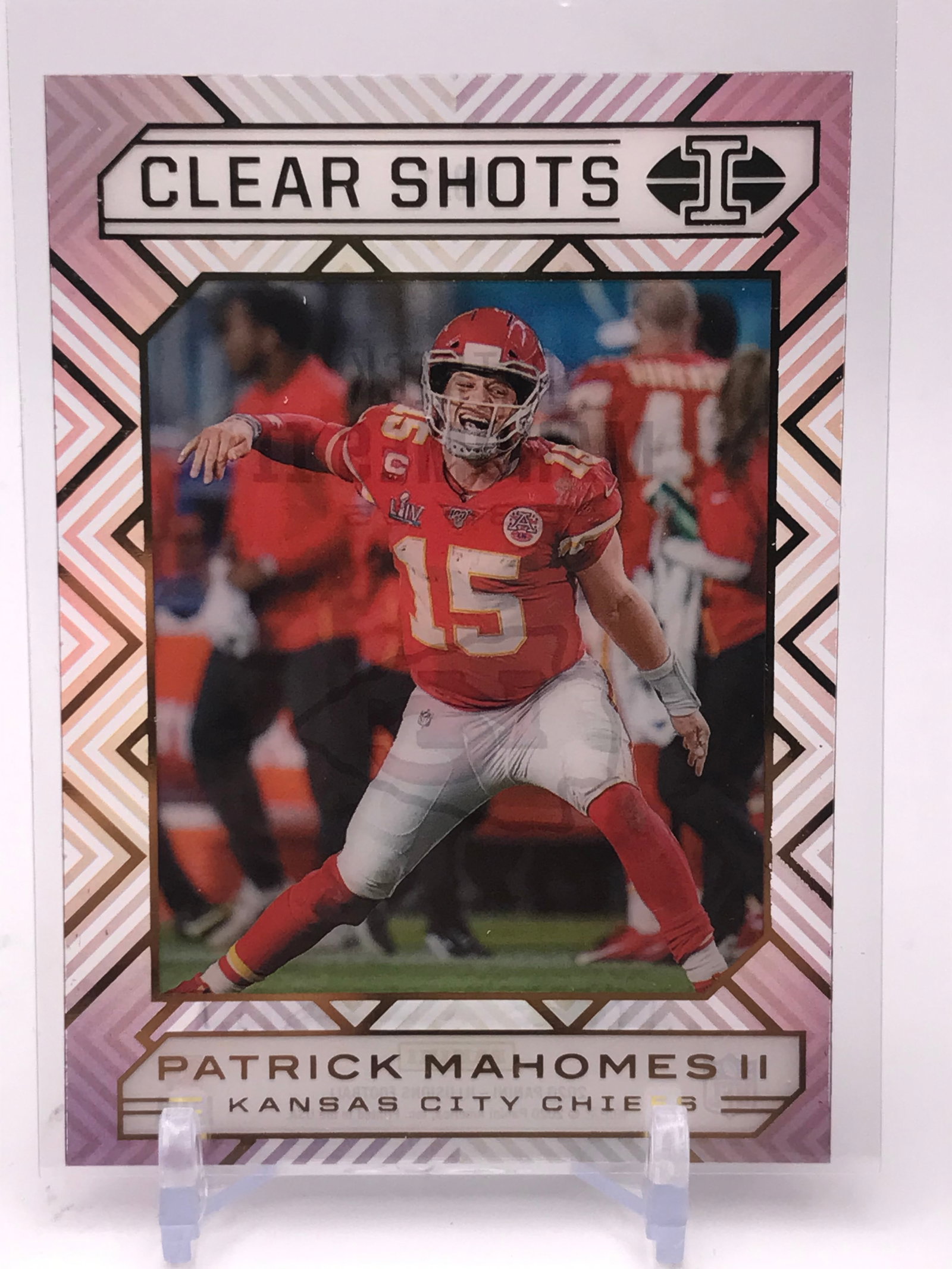 2020 PANINI ILLUSIONS PATRICK MAHOMES CLEAR SHOT INSERT (1 of 2)