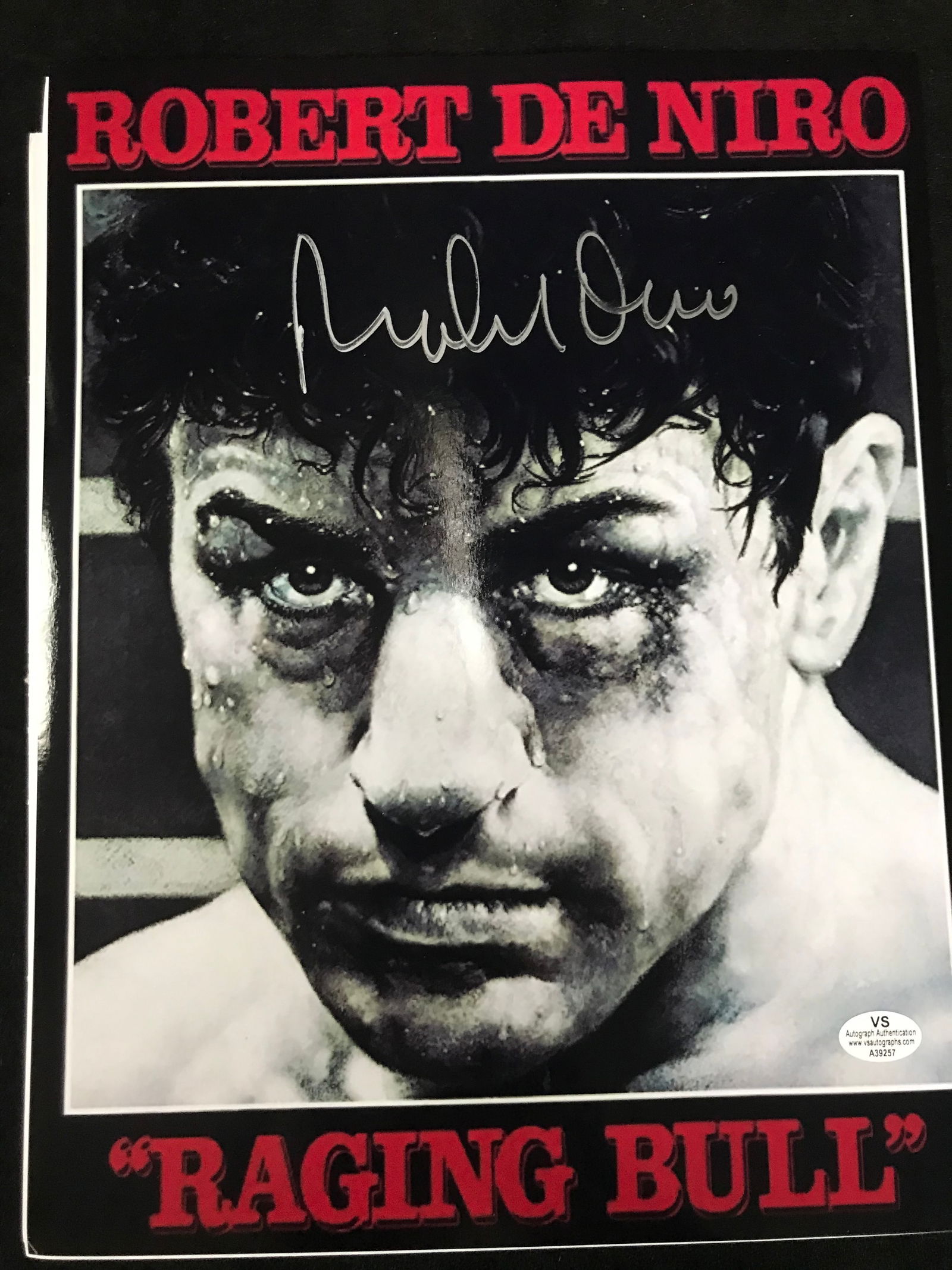 ROBERT DE NIRO SIGNED 8X10 "RAGING BULL" PHOTO VS COA (1 of 2)