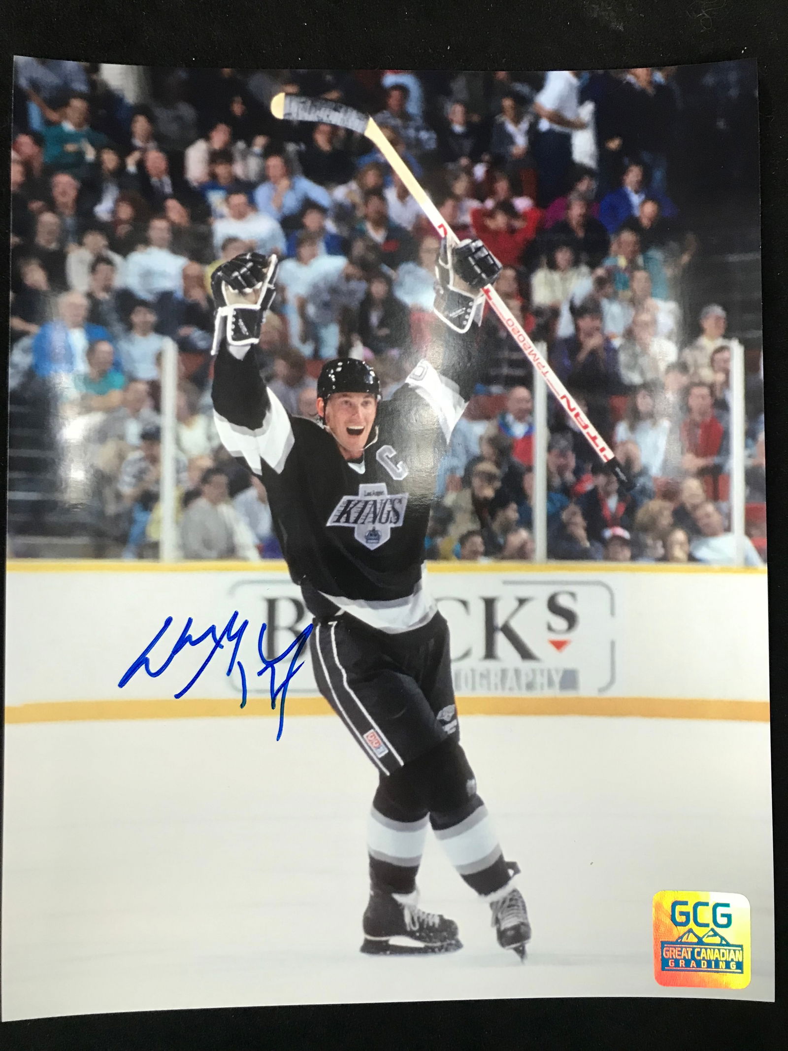 WAYNE GRETZKY SIGNED 8X10 PHOTO GCG COA (1 of 1)