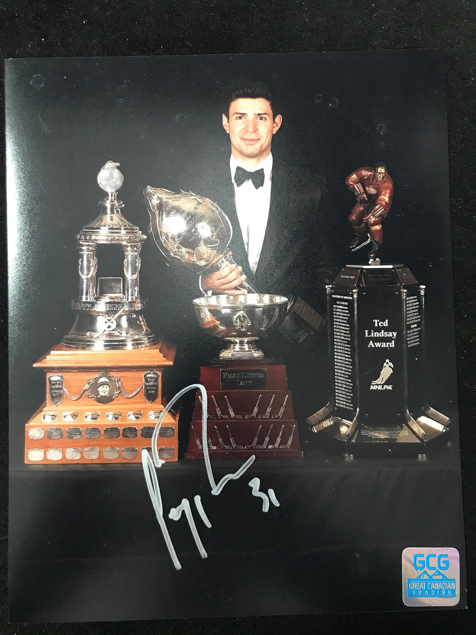 CAREY PRICE SIGNED TROPHY 8 X 10 (GCG HOLO): Prices are in Canadian dollars