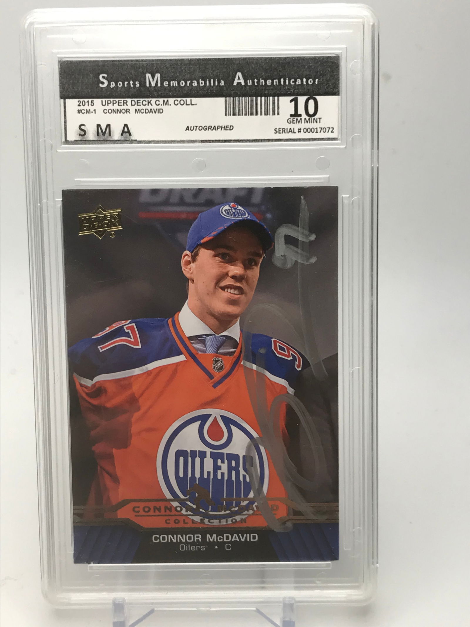 CONNOR MCDAVID SIGNED UPPER DECK ROOKIE COLLECTION (SMA 10) (1 of 2)