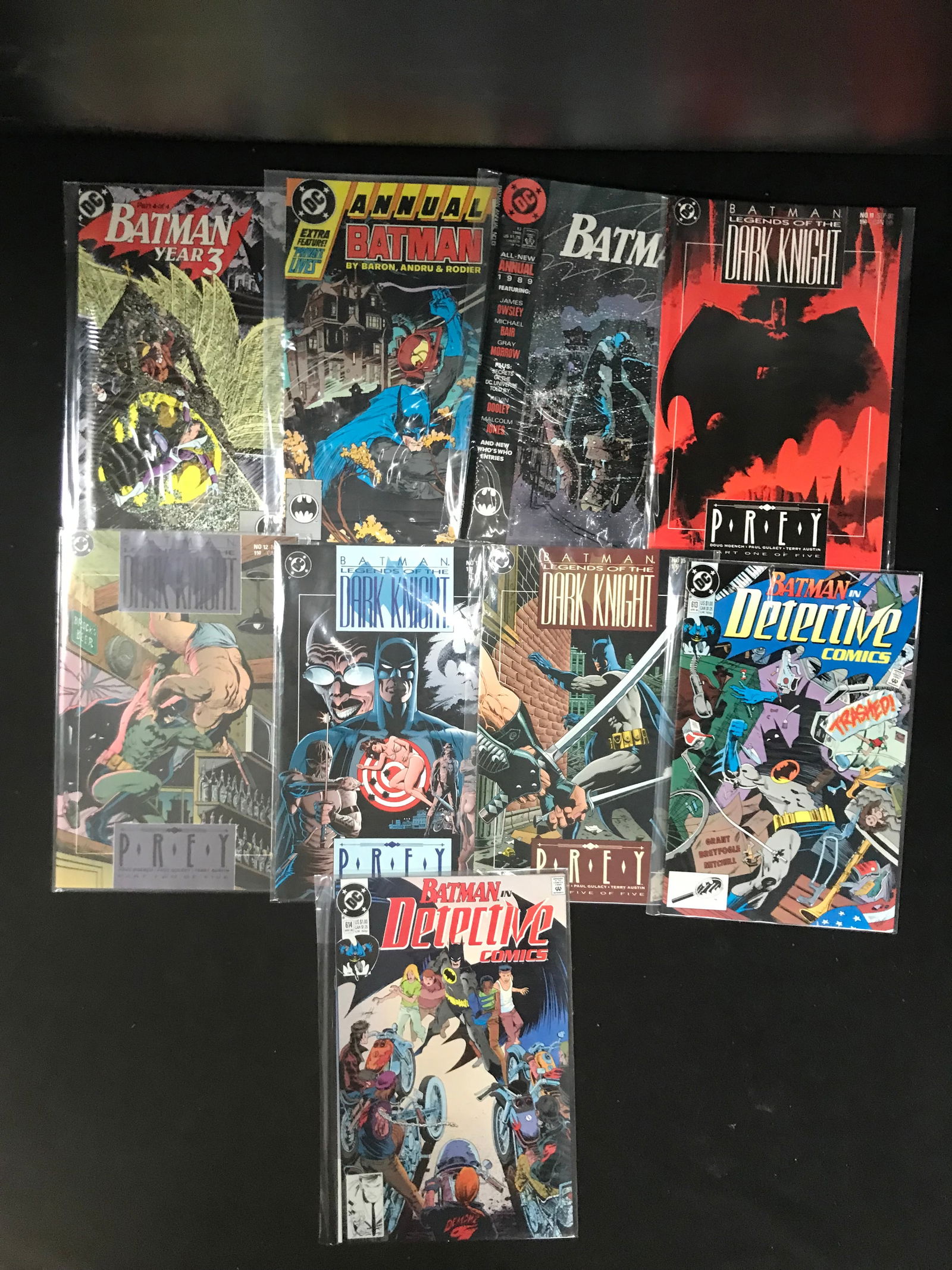 DC COMICS BATMAN COMIC BOOK LOT (1 of 1)