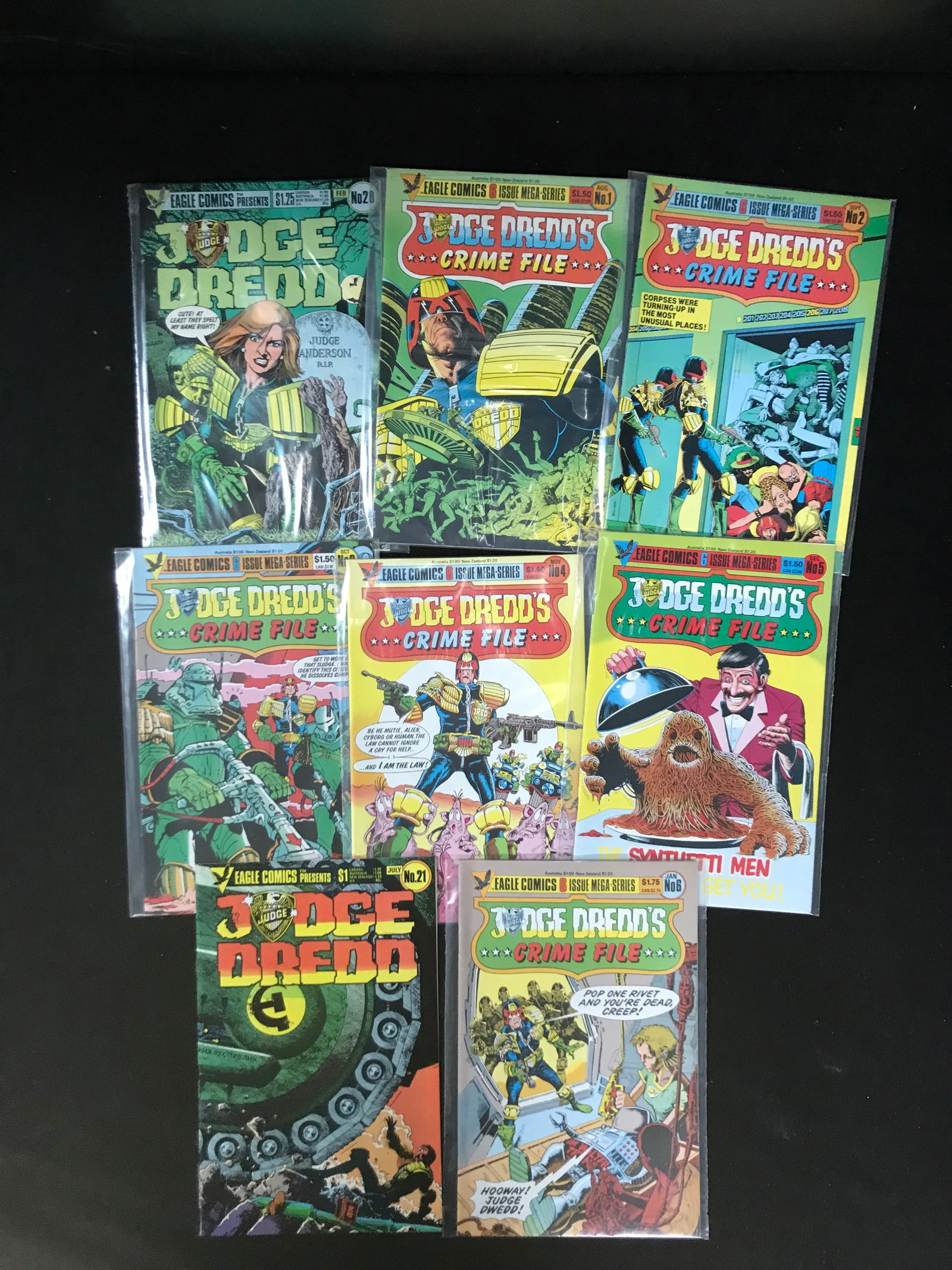 JUDGE DREDD COMIC BOOK LOT (1 of 1)