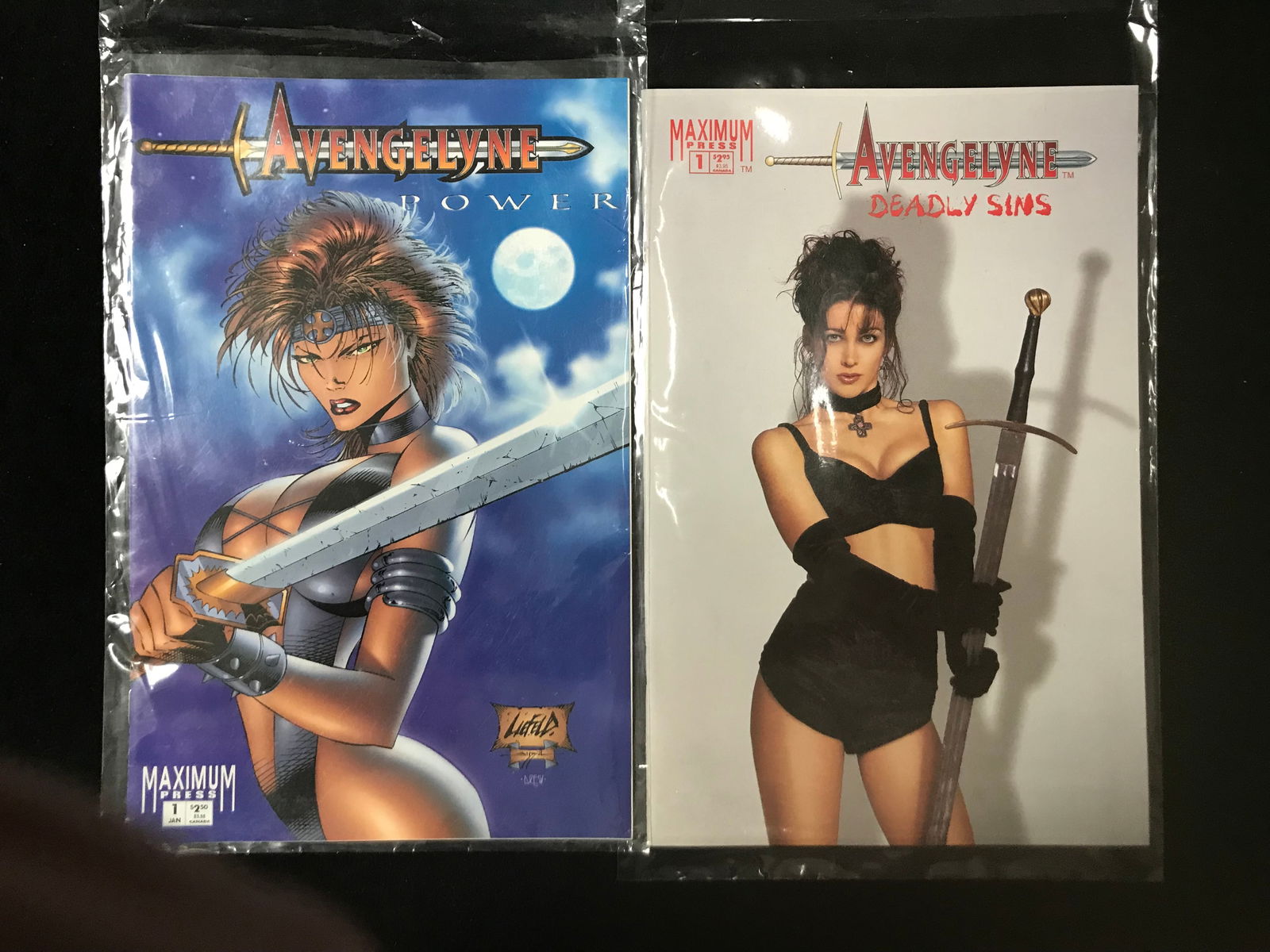 MAXIMUM PRESS AVENGELYNE COMIC BOOK LOT (1 of 1)