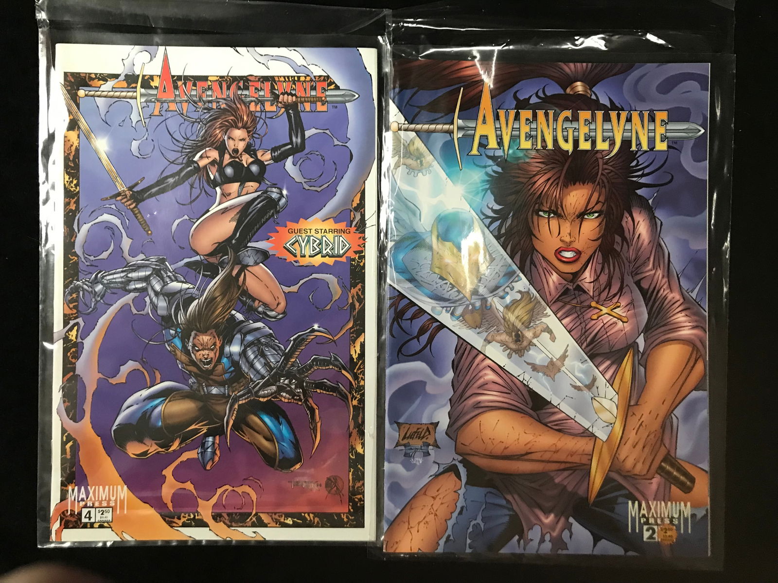 MAXIMUM PRESS AVENGELYNE COMIC BOOK LOT (1 of 1)