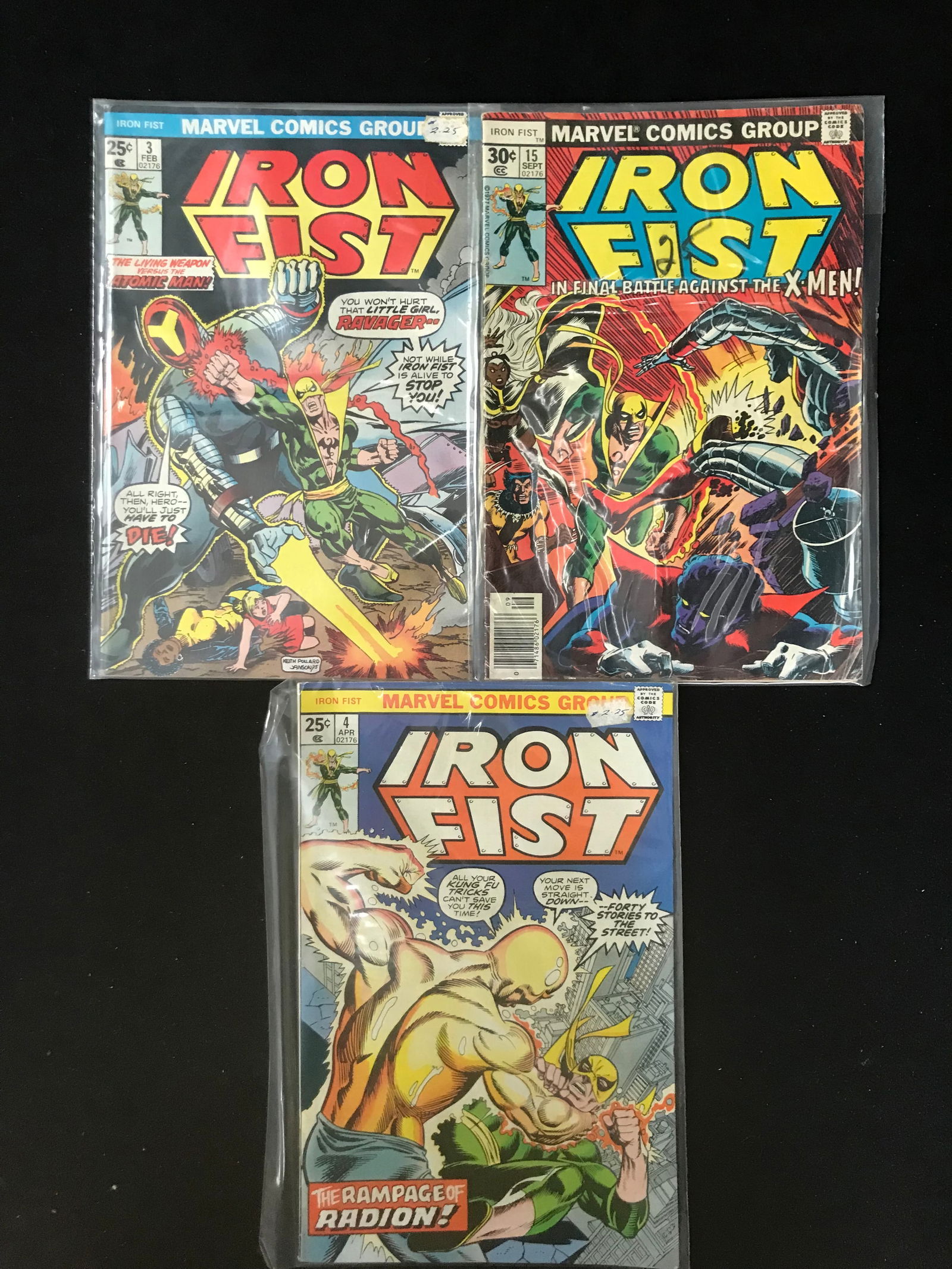 MARVEL COMICS IRON FIST COMIC BOOK LOT (1 of 1)