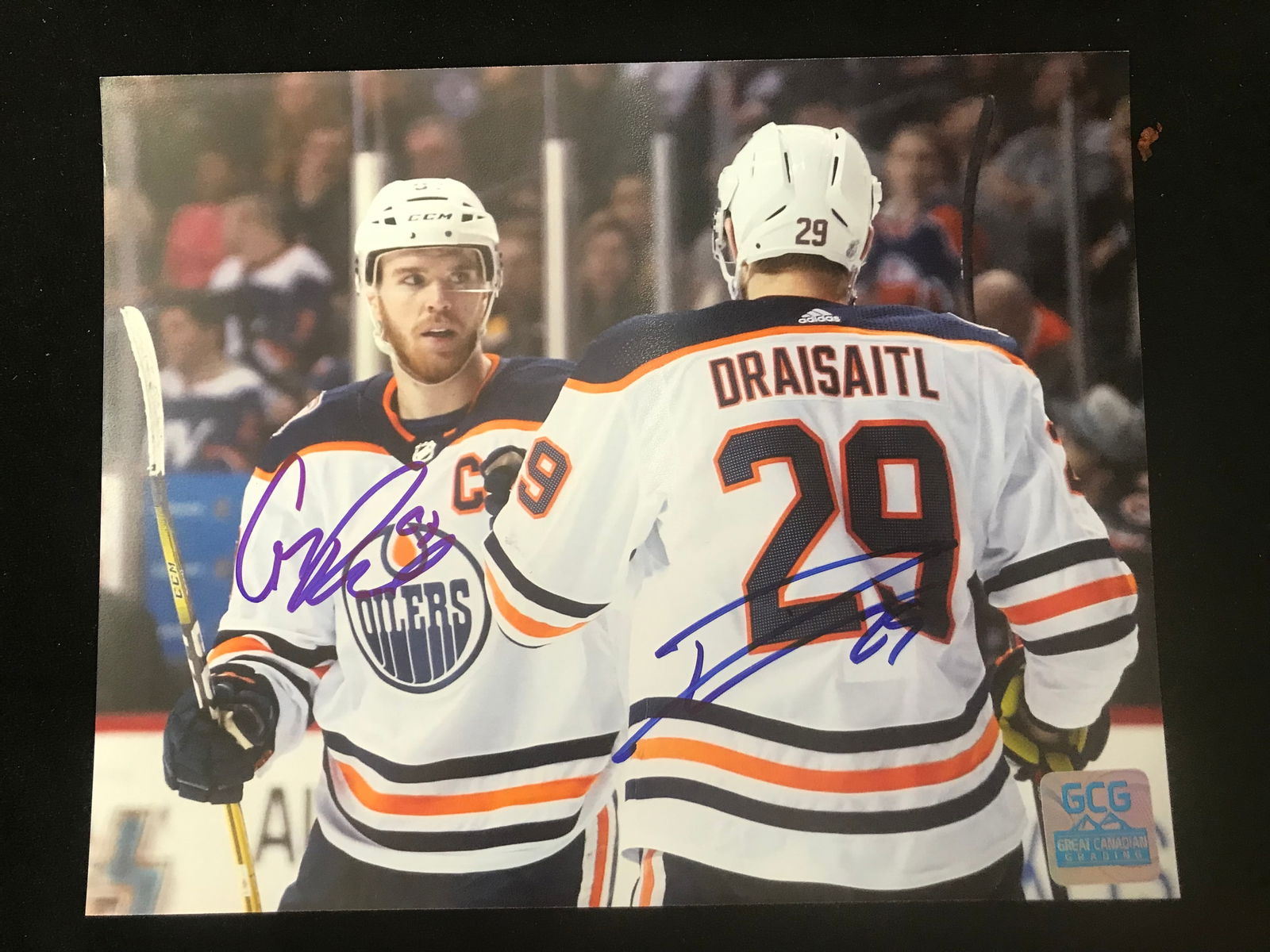 CONNOR MCDAVID AND LEON DRAISAITL SIGNED 8 X 10 (GCG HOLO) (1 of 1)