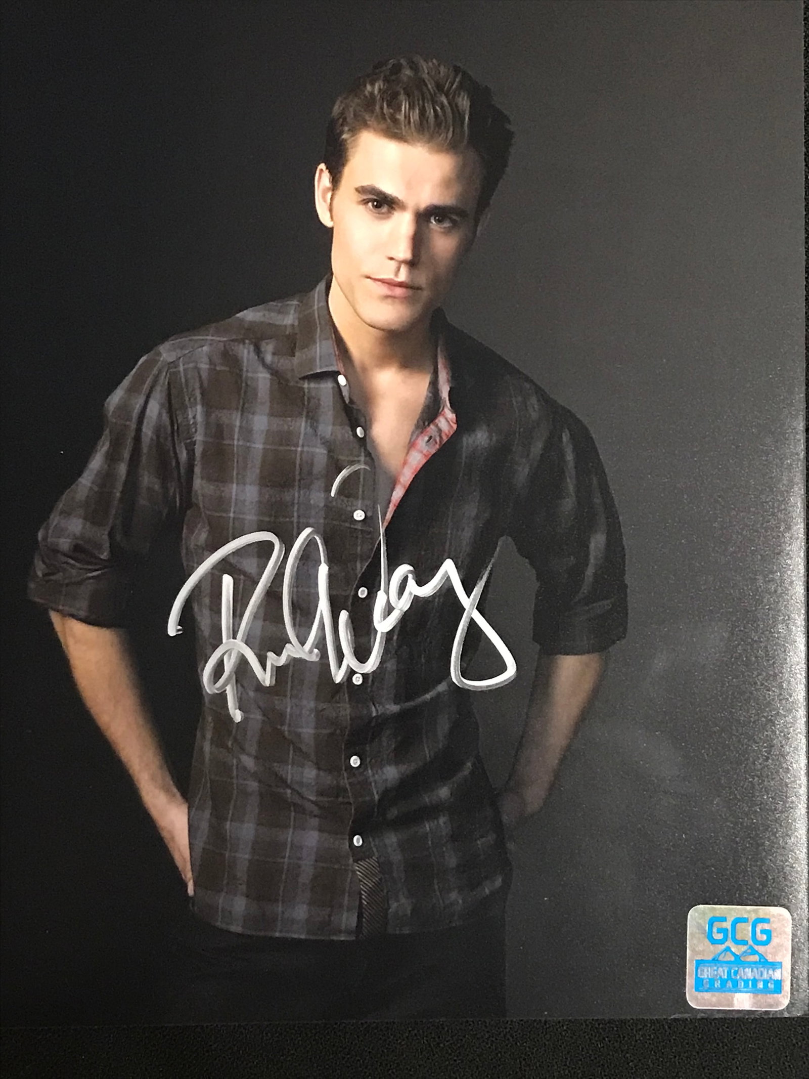 PAUL WESLEY SIGNED 8 X 10 (GCG HOLO): Prices are in Canadian dollars