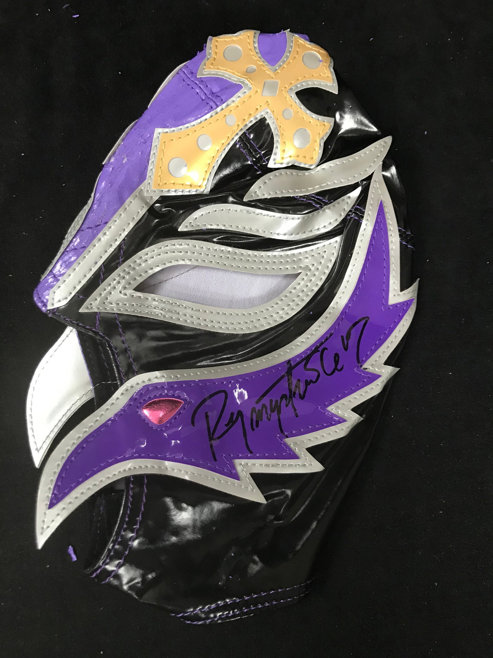 RAY MYSTERIO SIGNED WWF WRESTLING MASK (JSA COA): Prices are in Canadian dollars