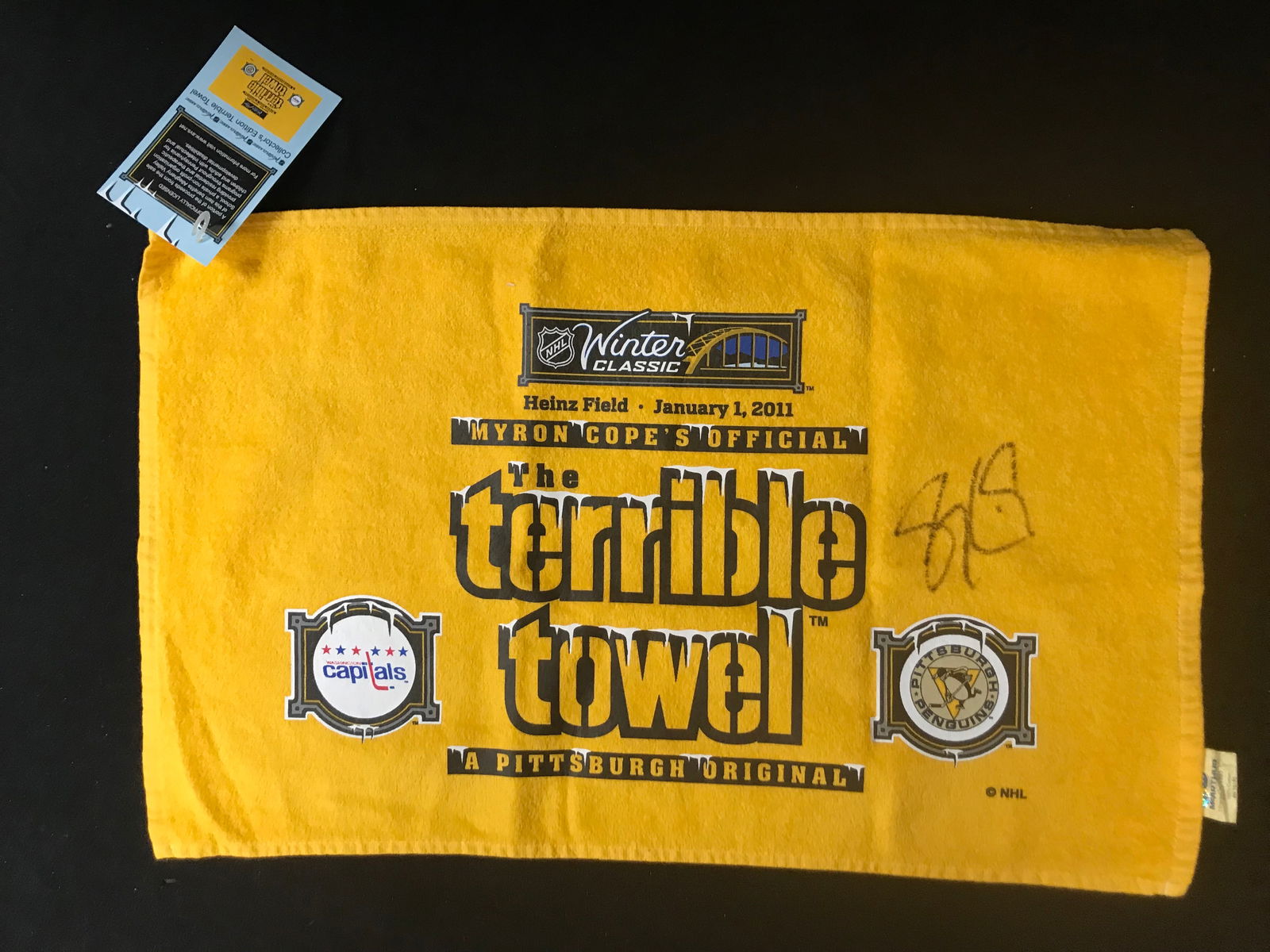 SIDNEY CROSBY SIGNED WINTER CLASSIC TOWEL (PRO CERT COA) (1 of 3)