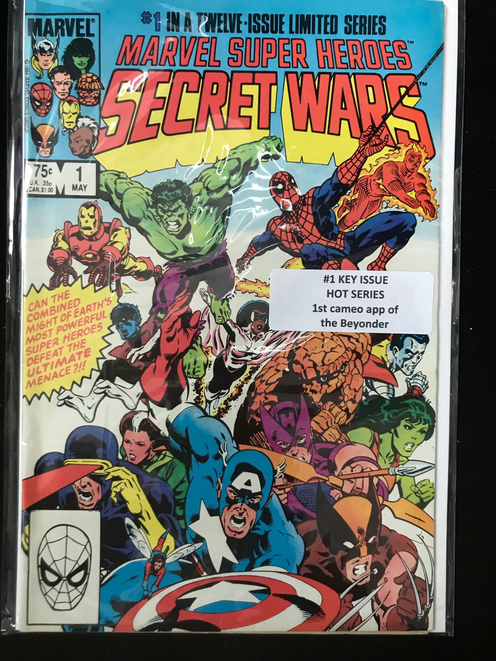 MARVEL COMICS NO.1 MARVEL SUPER HEROES SECRET WARS (1ST CAMEO APP THE BEYONDER) (1 of 1)