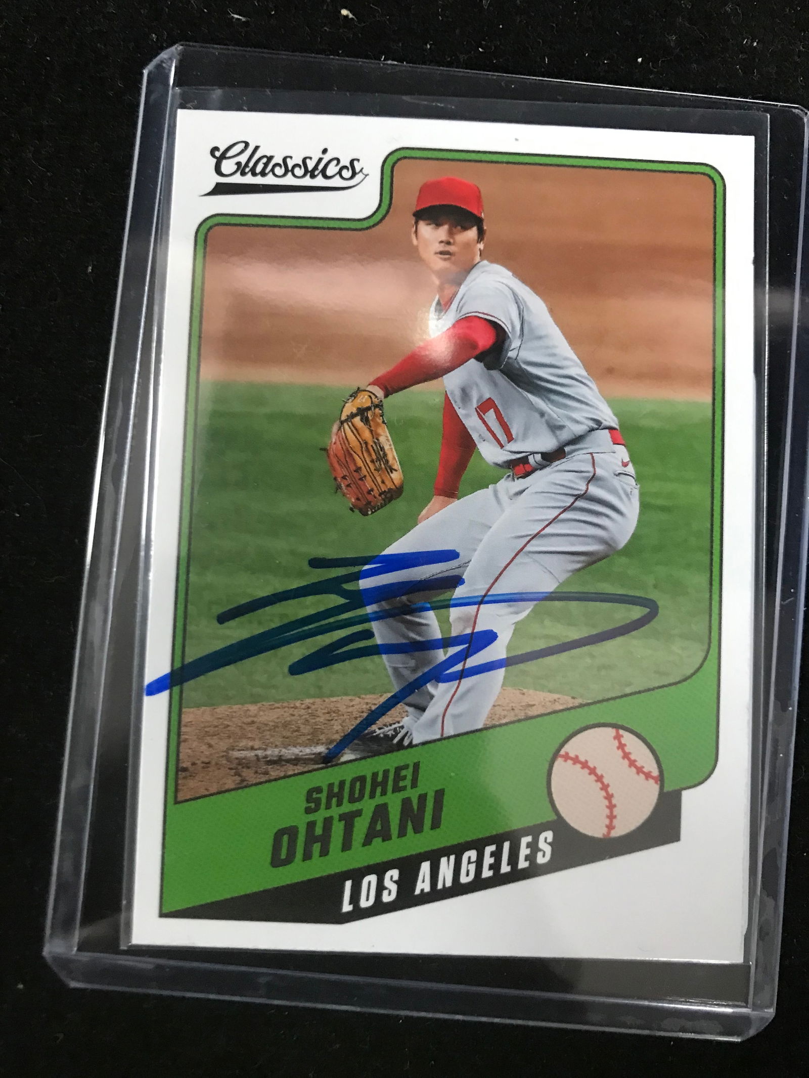 SHOHEI OHTANI SIGNED BASBEALL CARD (PRO CERT COA) (1 of 2)