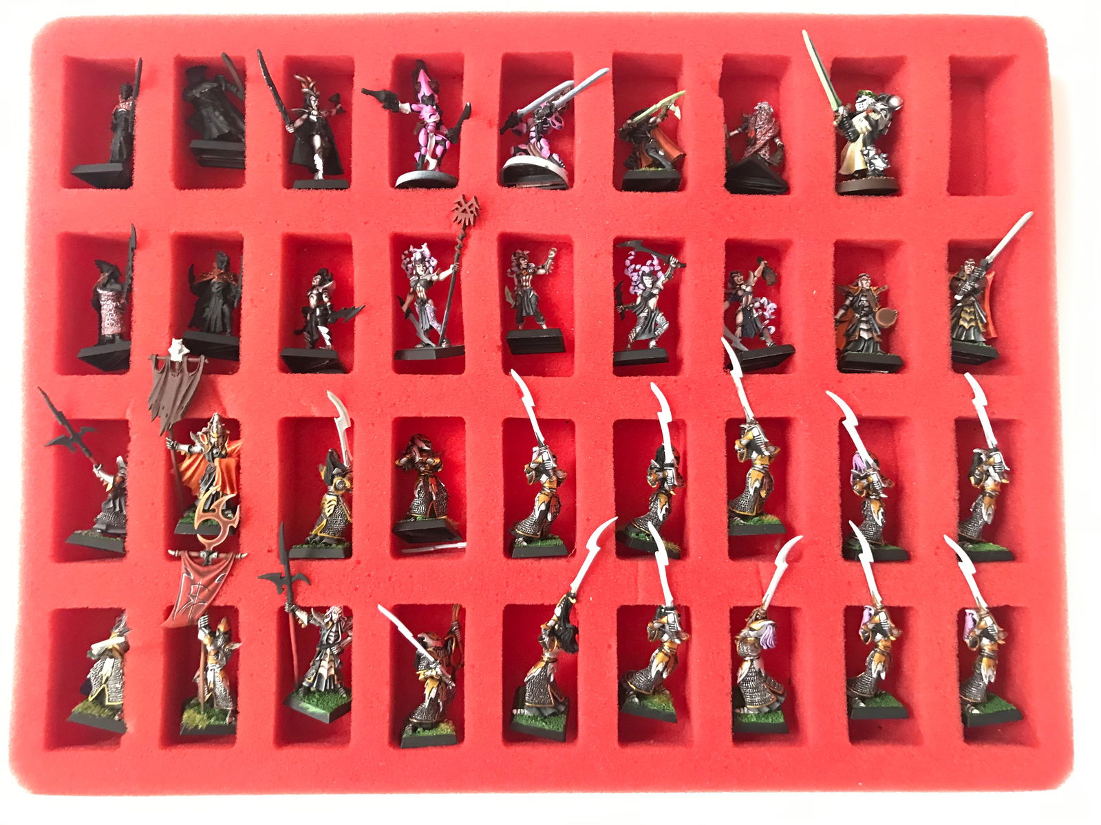 WAR HAMMER 40 000 MINIATURES LOT (1 of 3)