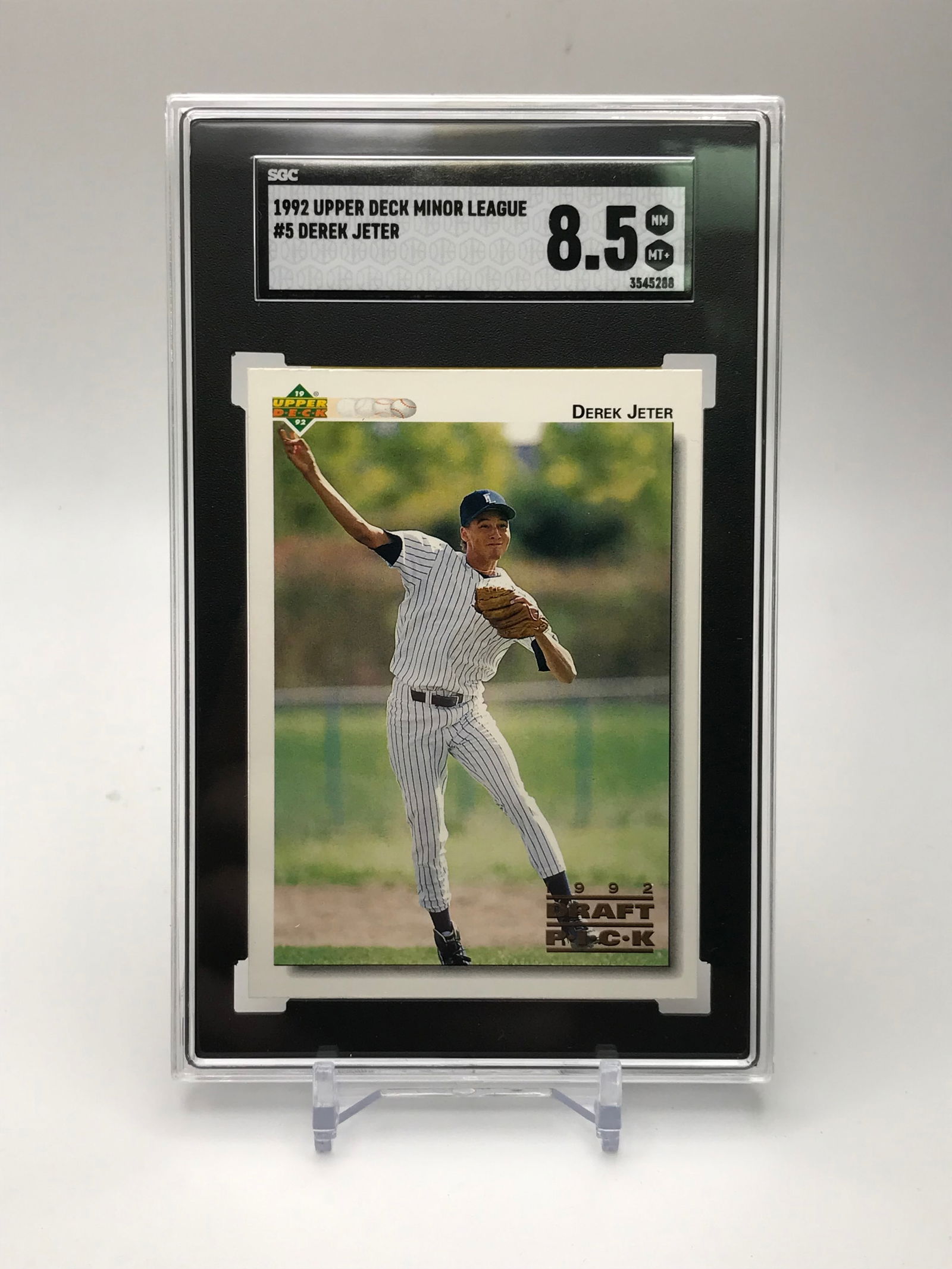 1992 UPPER DECK MINOT LEAGUE DEREK JETER (SGC 8.5) (1 of 2)