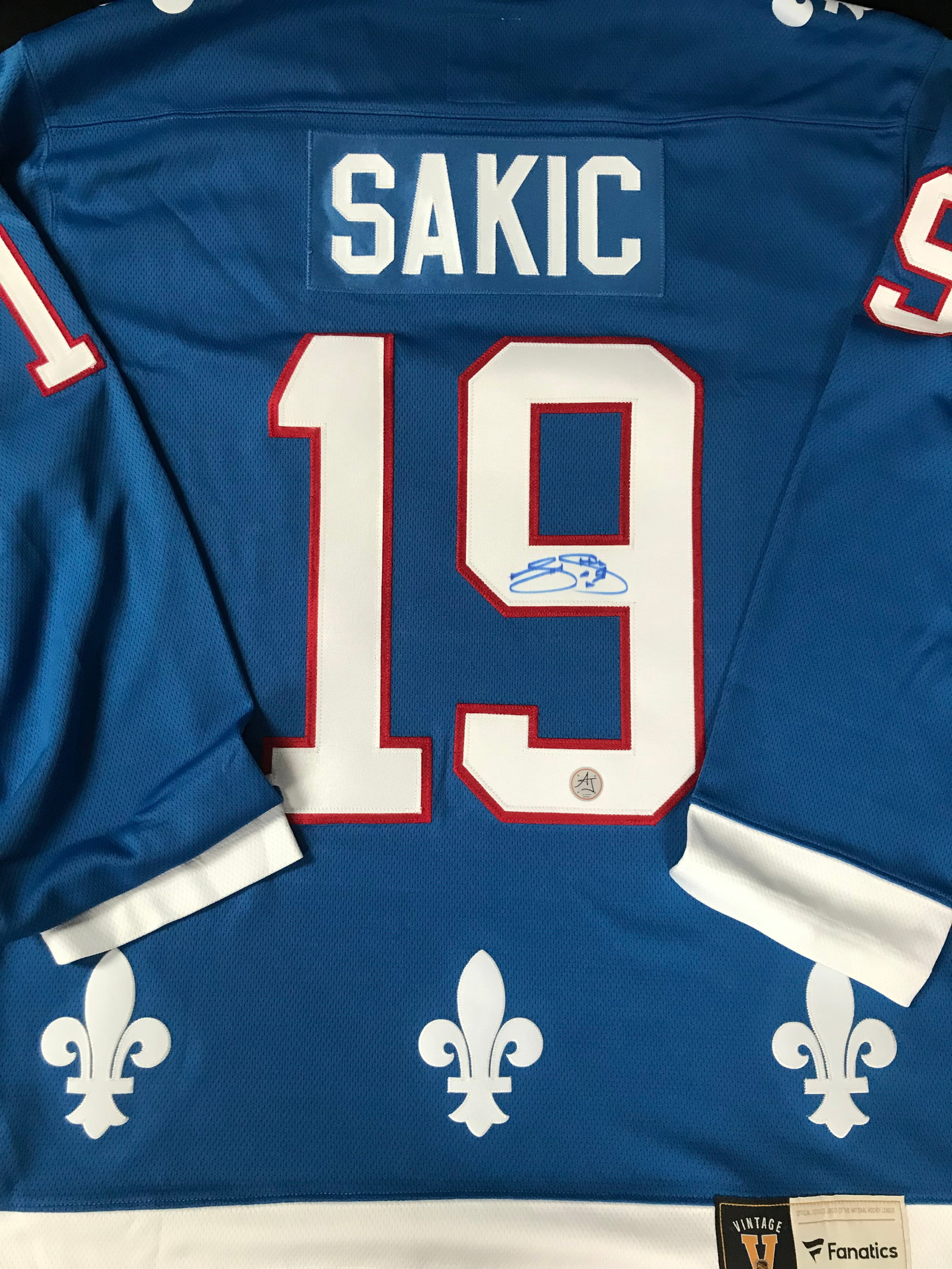 JOE SAKIC SIGNED QUEBEC NORDIQUES FANATICS JERSEY ( AJ CPORTS COA): Prices are in Canadian dollars