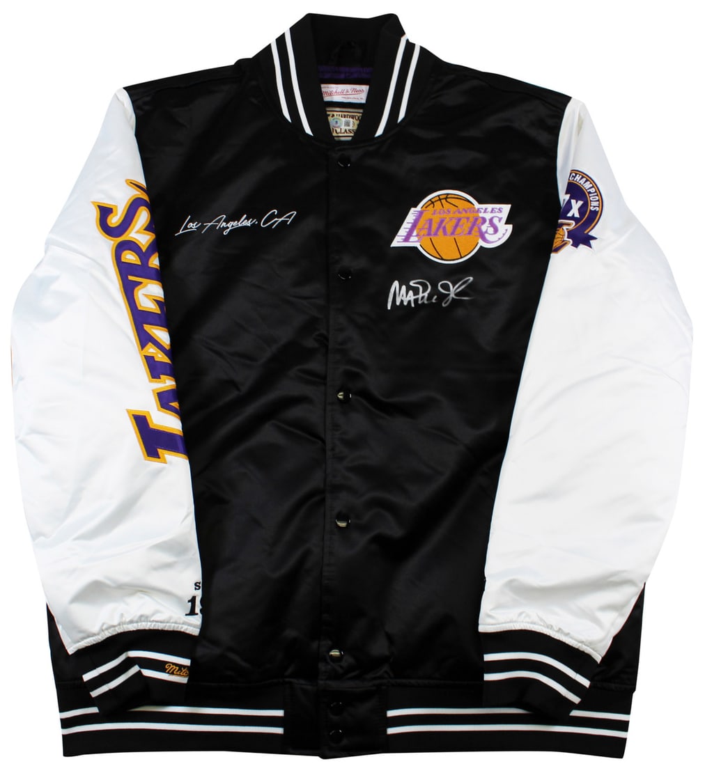 MAGIC JOHNSON SIGNED MITCHELL AND NESS WARM UP JACKET (BECKETT COA) (1 of 5)