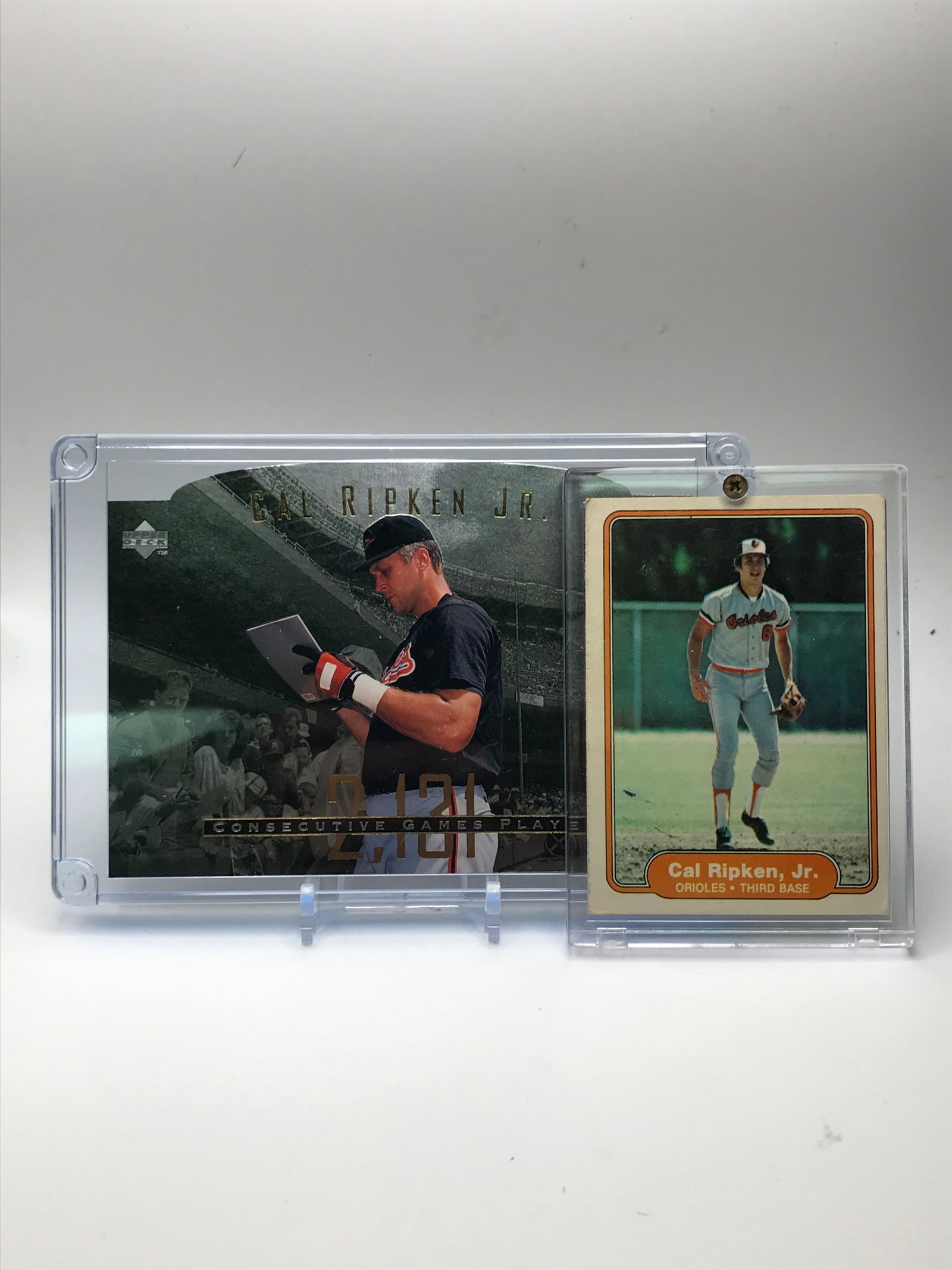 CAL RIPKEN JR. ROOKIE CARD LOT (1 of 2)