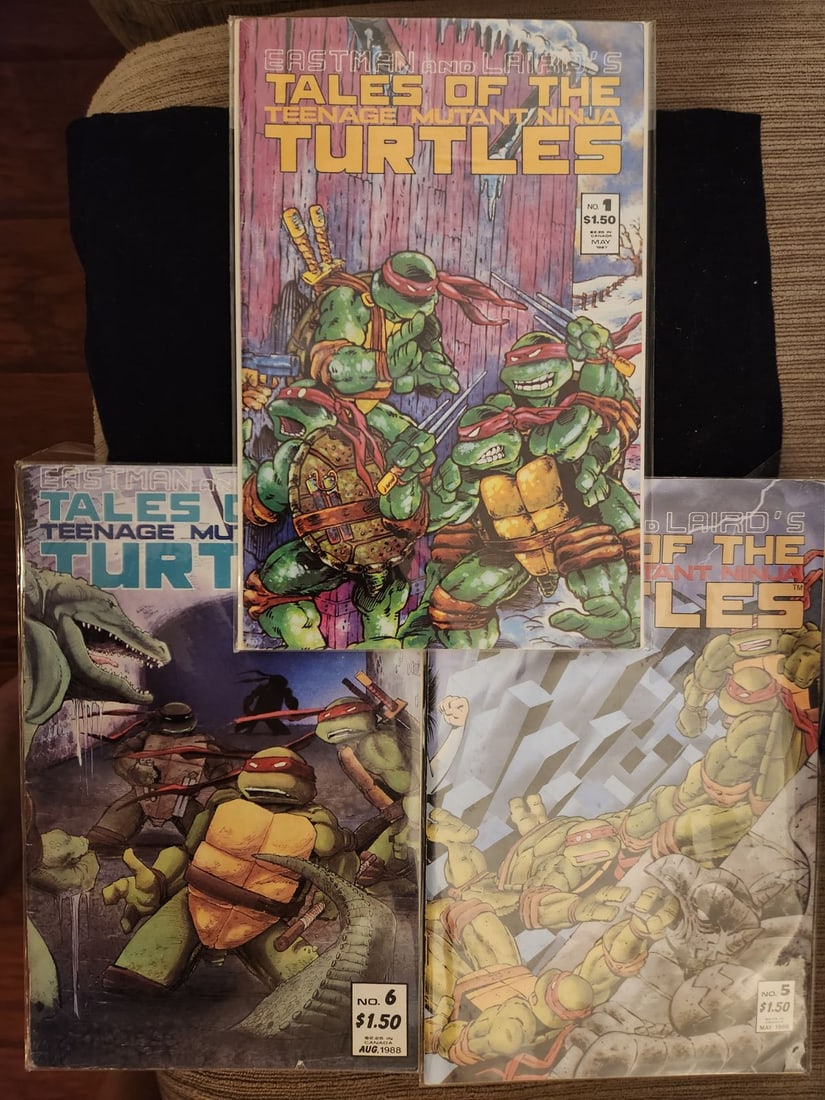 LOT OF 3 TEENAGE MUTANT NINJA TURTLES COMICS: Prices are in Canadian dollars