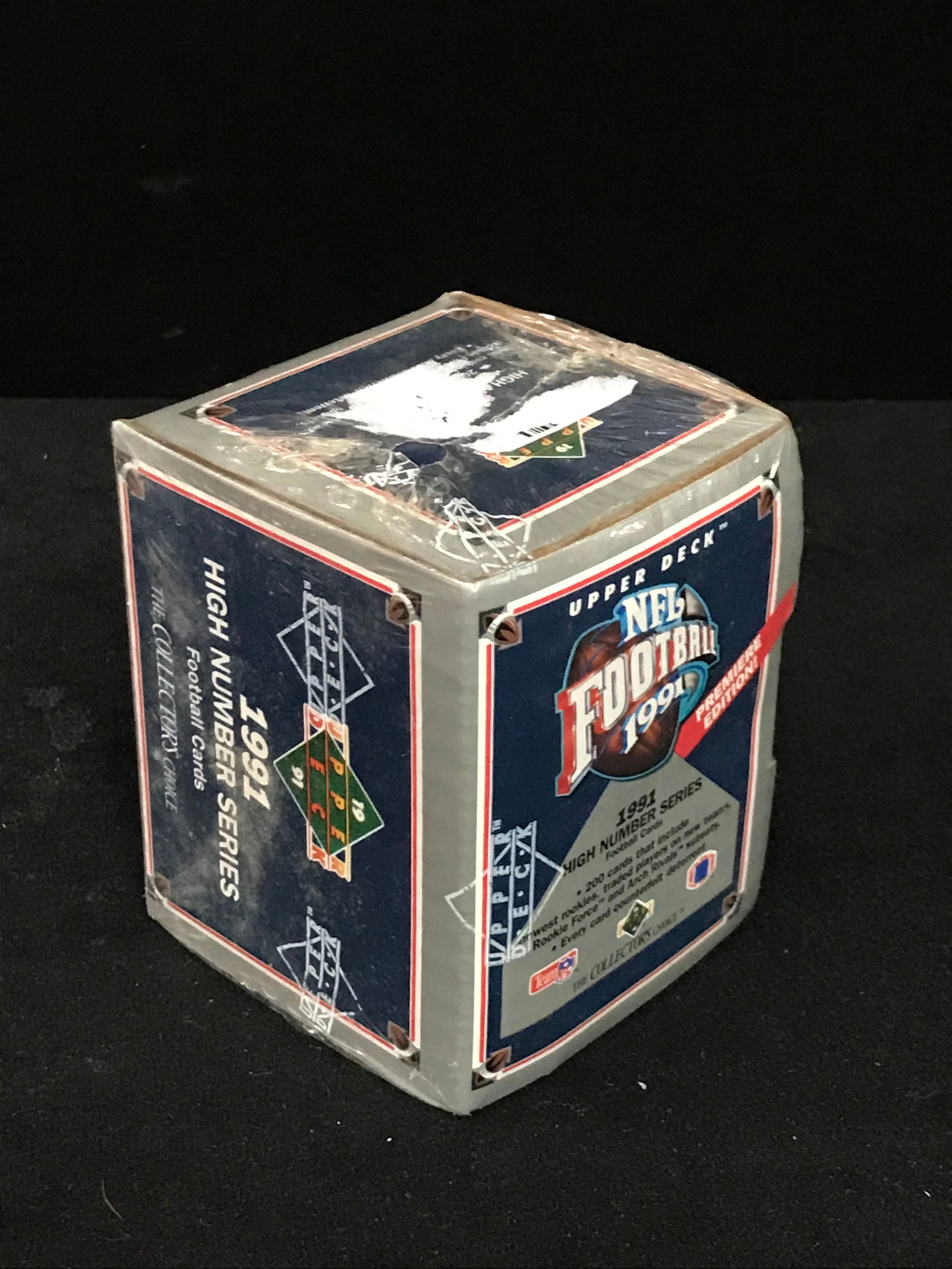 SEALED 1991 UPPER DECK FOOTBALL FACTORY SET (BRETT FAVRE ROOKIE CARD) (1 of 1)