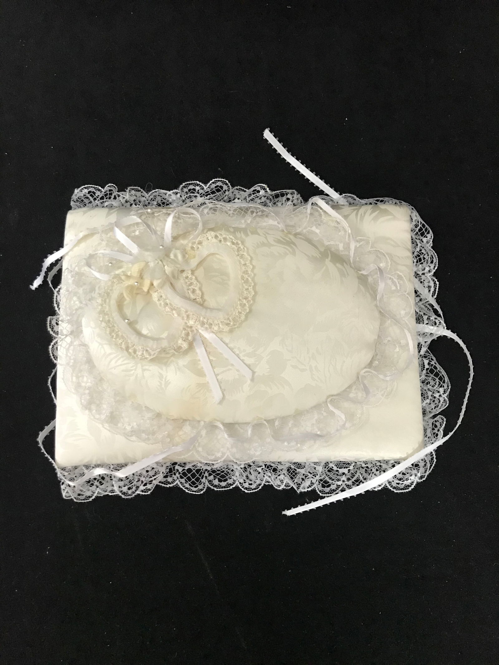 BOBBY ORR AND OLYMPIC ATHLETES SIGNED WEDDING REGISTRY (1 of 4)