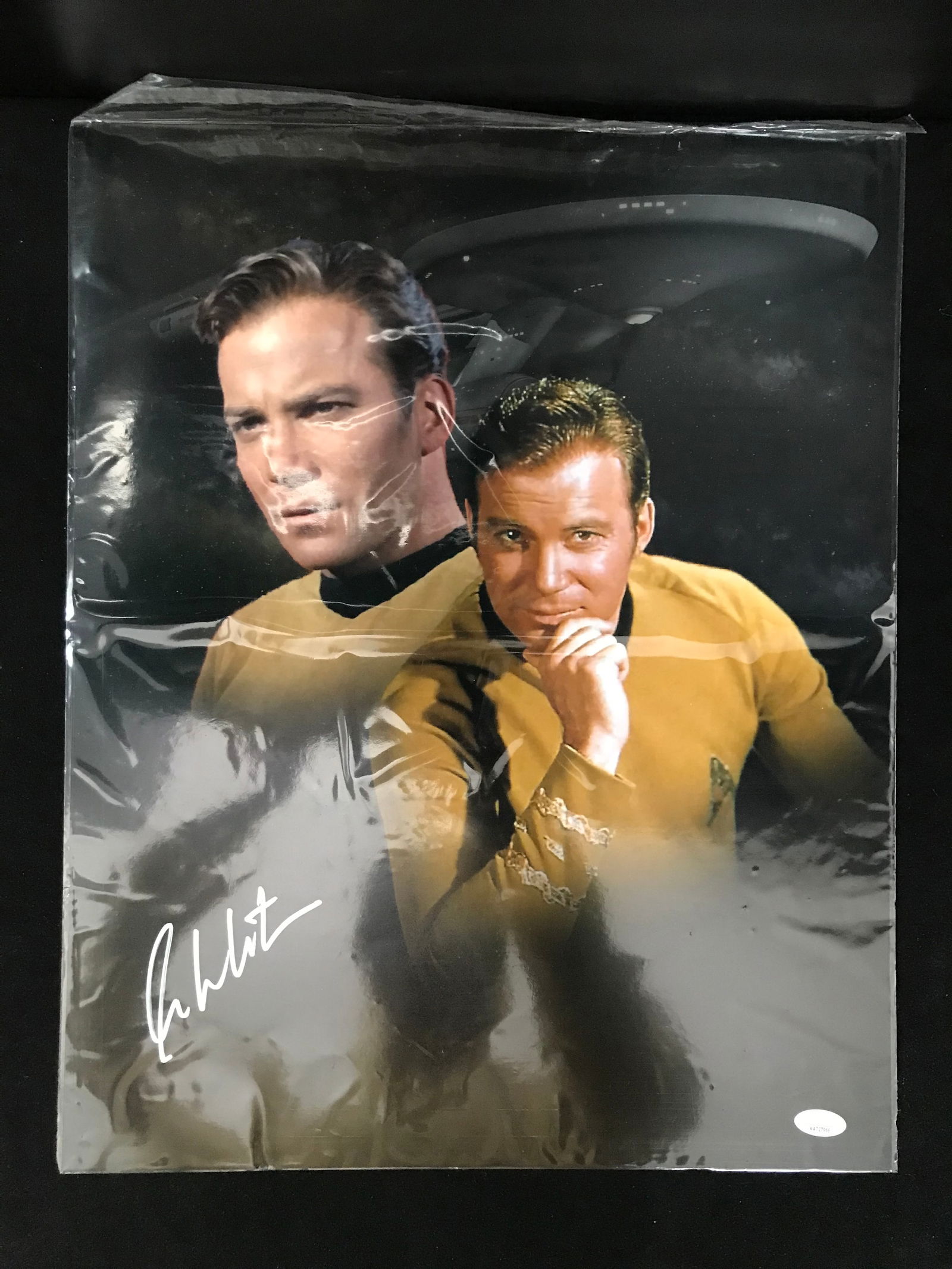 WILLIAM SHATNER SIGNED STAR TREK 16 X 20 (JSA COA) (1 of 1)