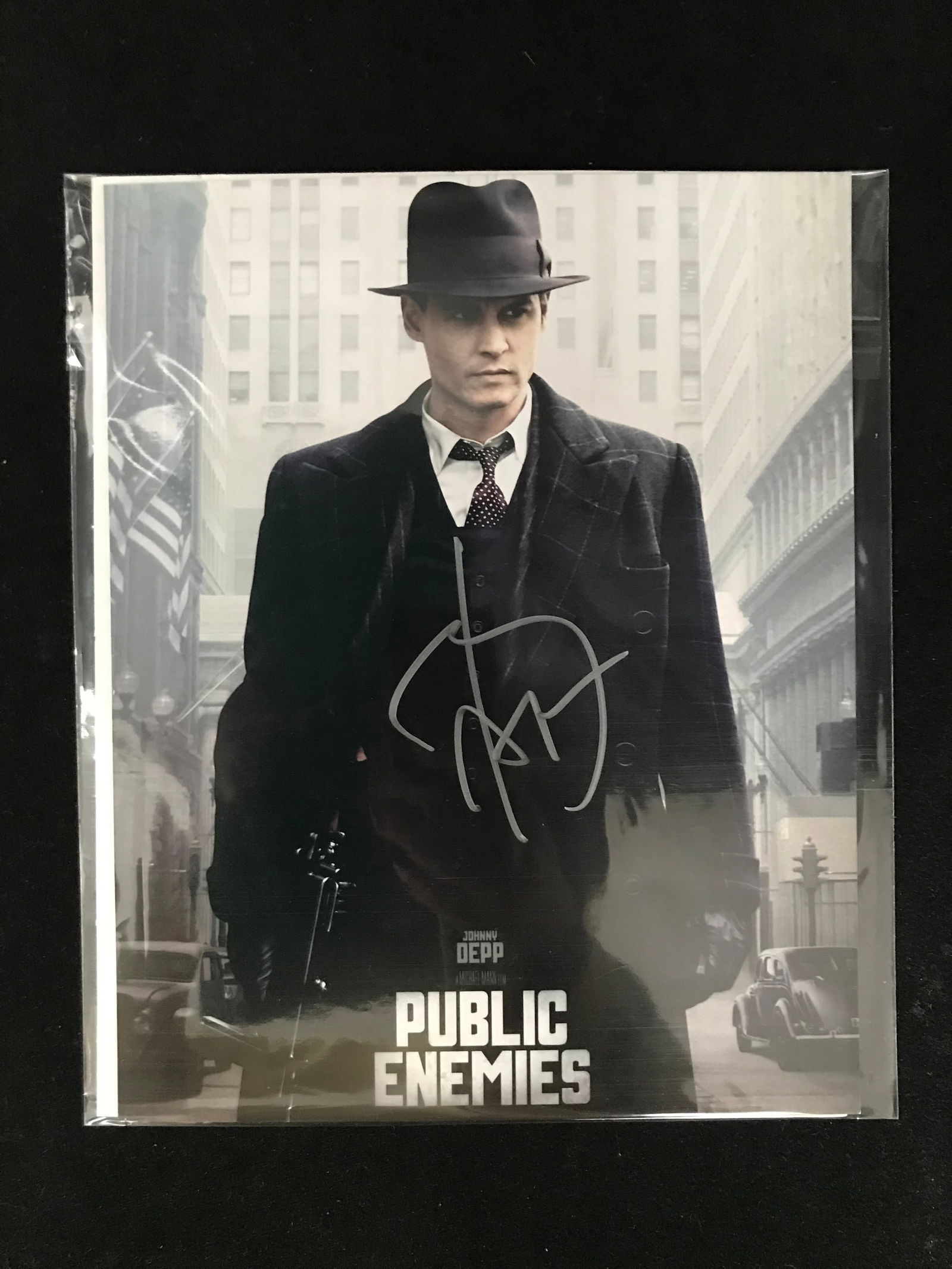 JOHNNY DEPP SIGNED 'PUBLIC ENEMY' 8X10 PHOTO GAA COA (1 of 2)