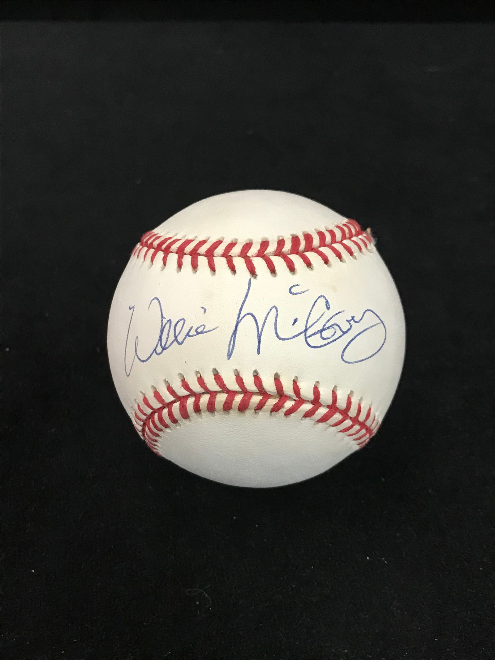 WILLIE MCCOVEY SIGNED RAWLINGS BASEBALL (BECKETT COA) (1 of 2)