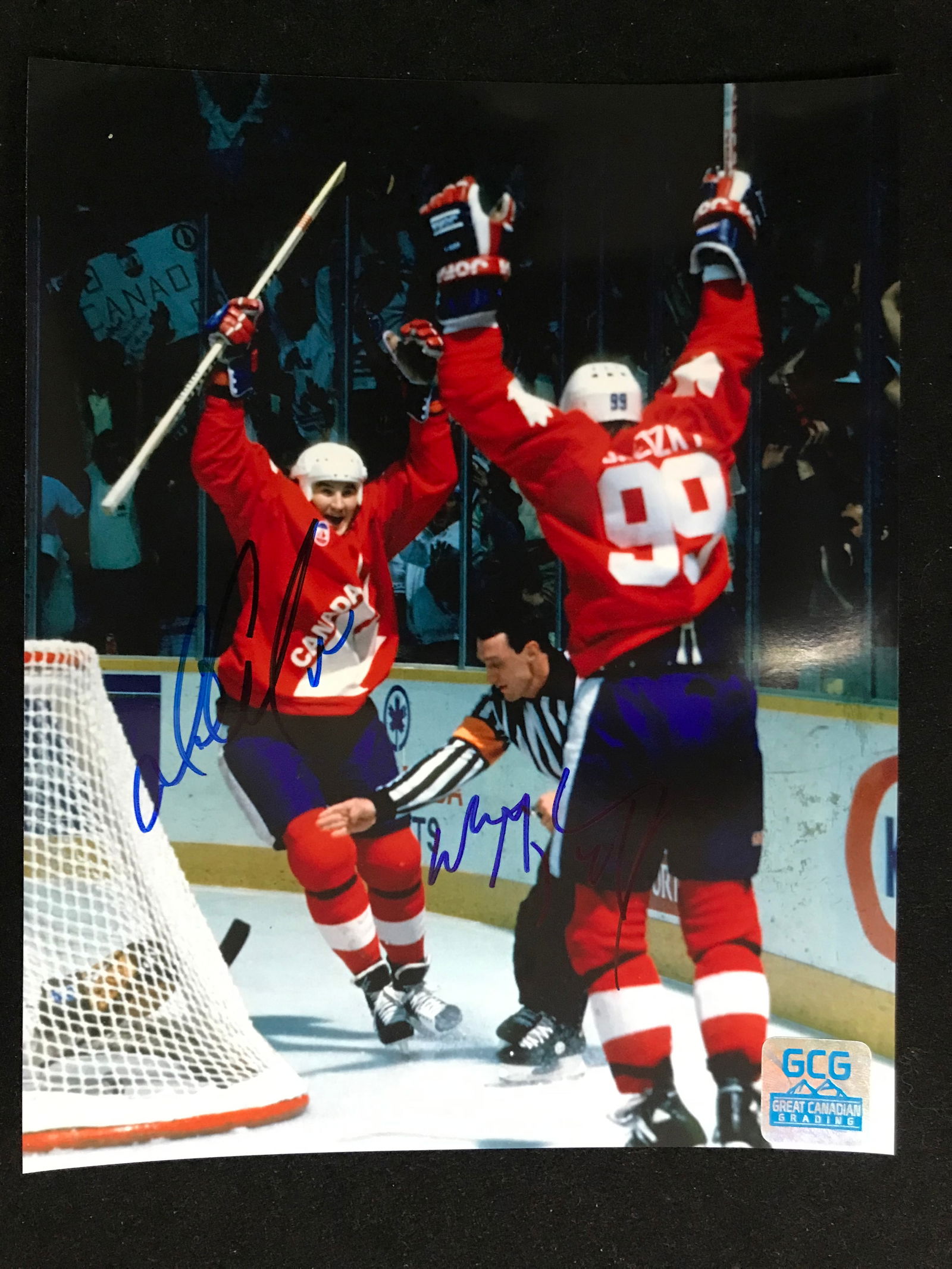 MARIO LEMIEUX AND WAYNE GRETZKY SIGNED 8X10 GCG COA (1 of 1)