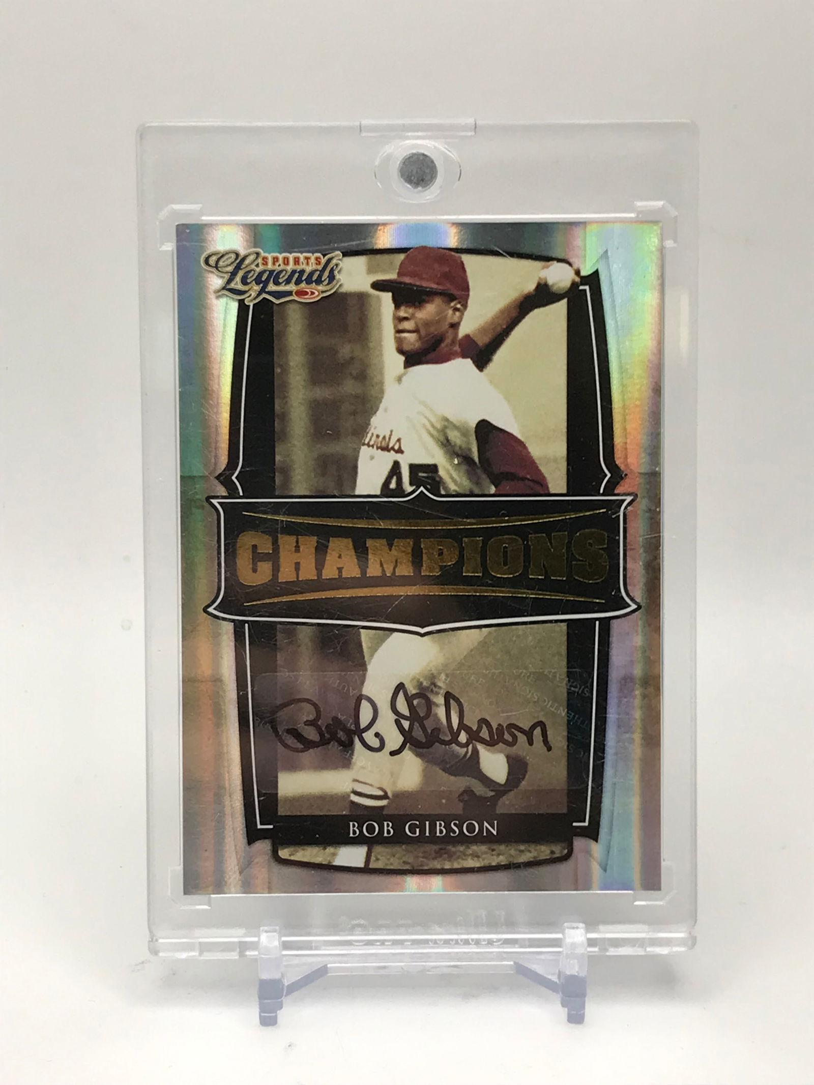 2008 DONRUSS SPORTS LEGENDS BOB GIBSON AUTOGRAPHED CARD /25: Prices are in Canadian dollars
