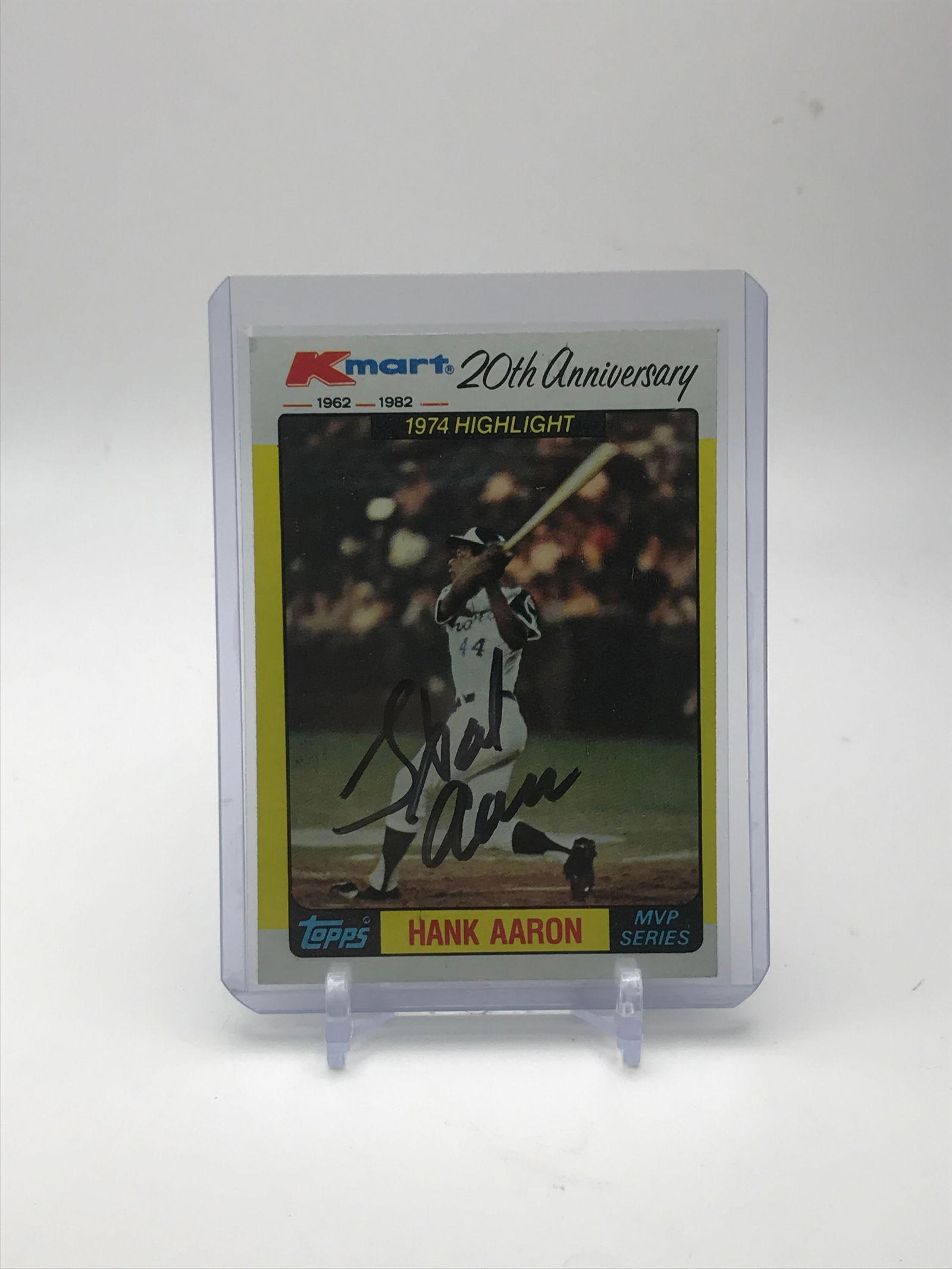 HANK AARON SIGNED BASEBALL CARD (RED CARPET COA) (1 of 2)