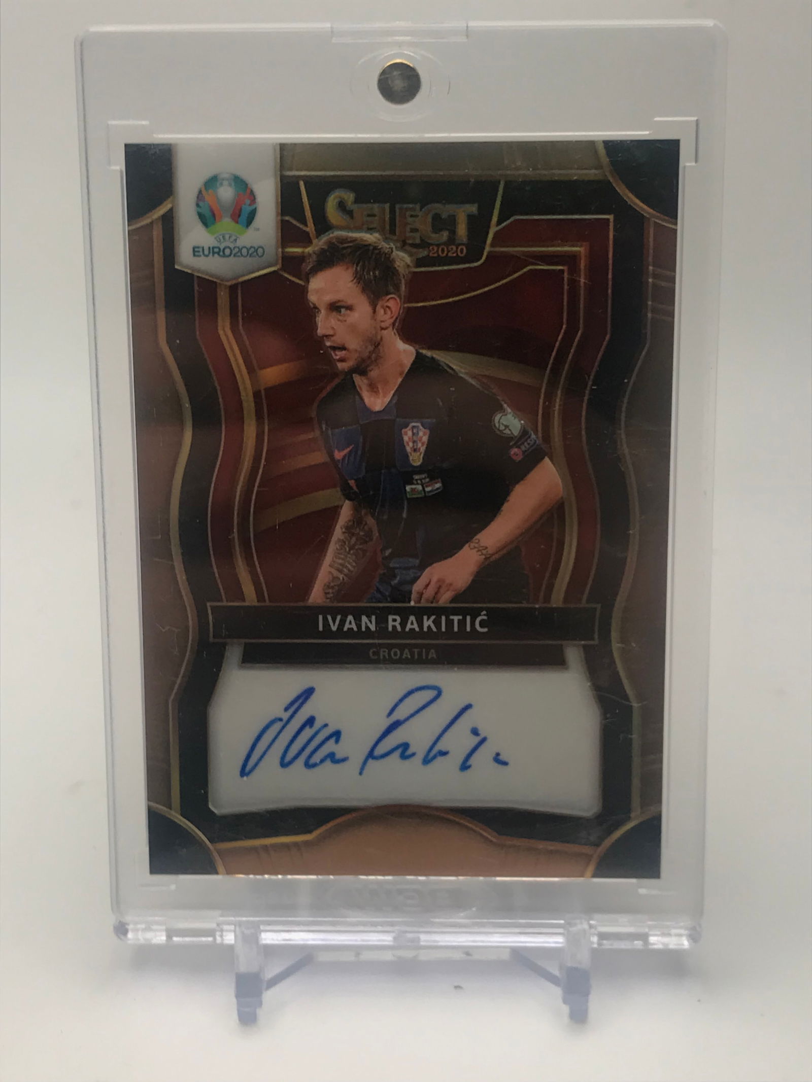 2020 PANINI SELECT EURO IVAN RAKITIC AUTO 22/49 (1 of 2)