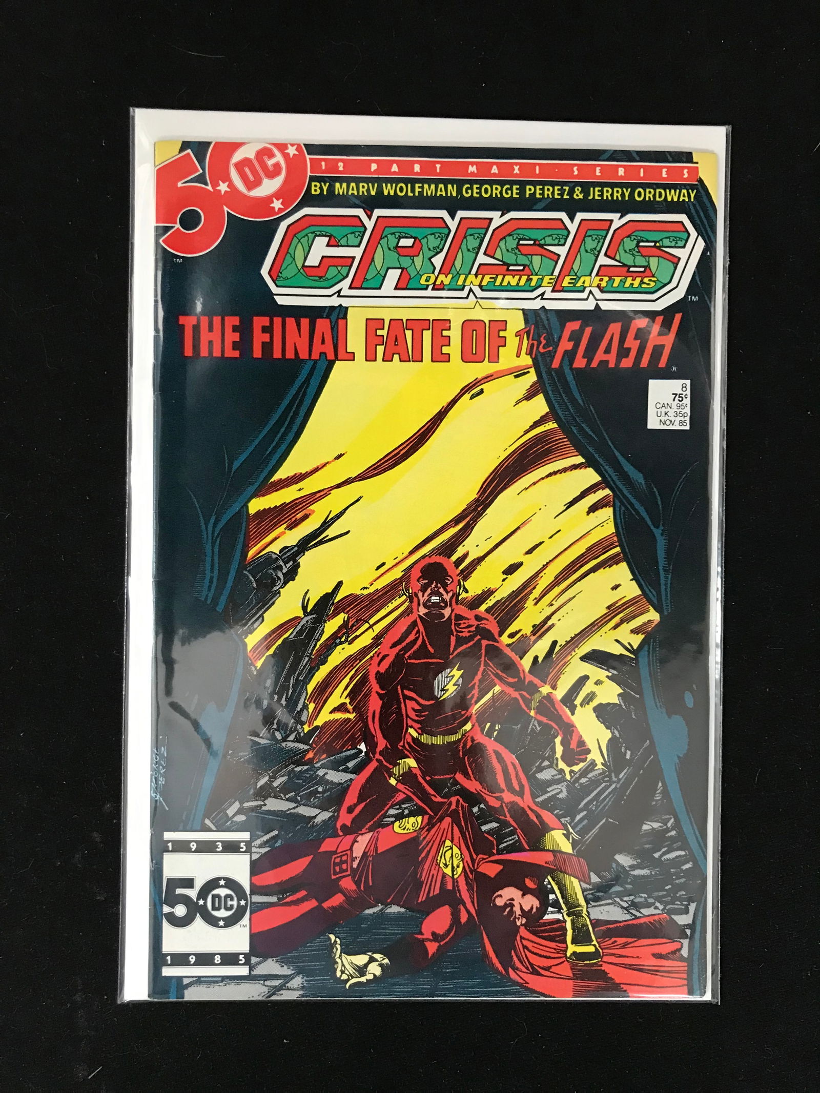 DC COMICS NO.8 CRISIS ON INFINITE EARTHS (1 of 1)