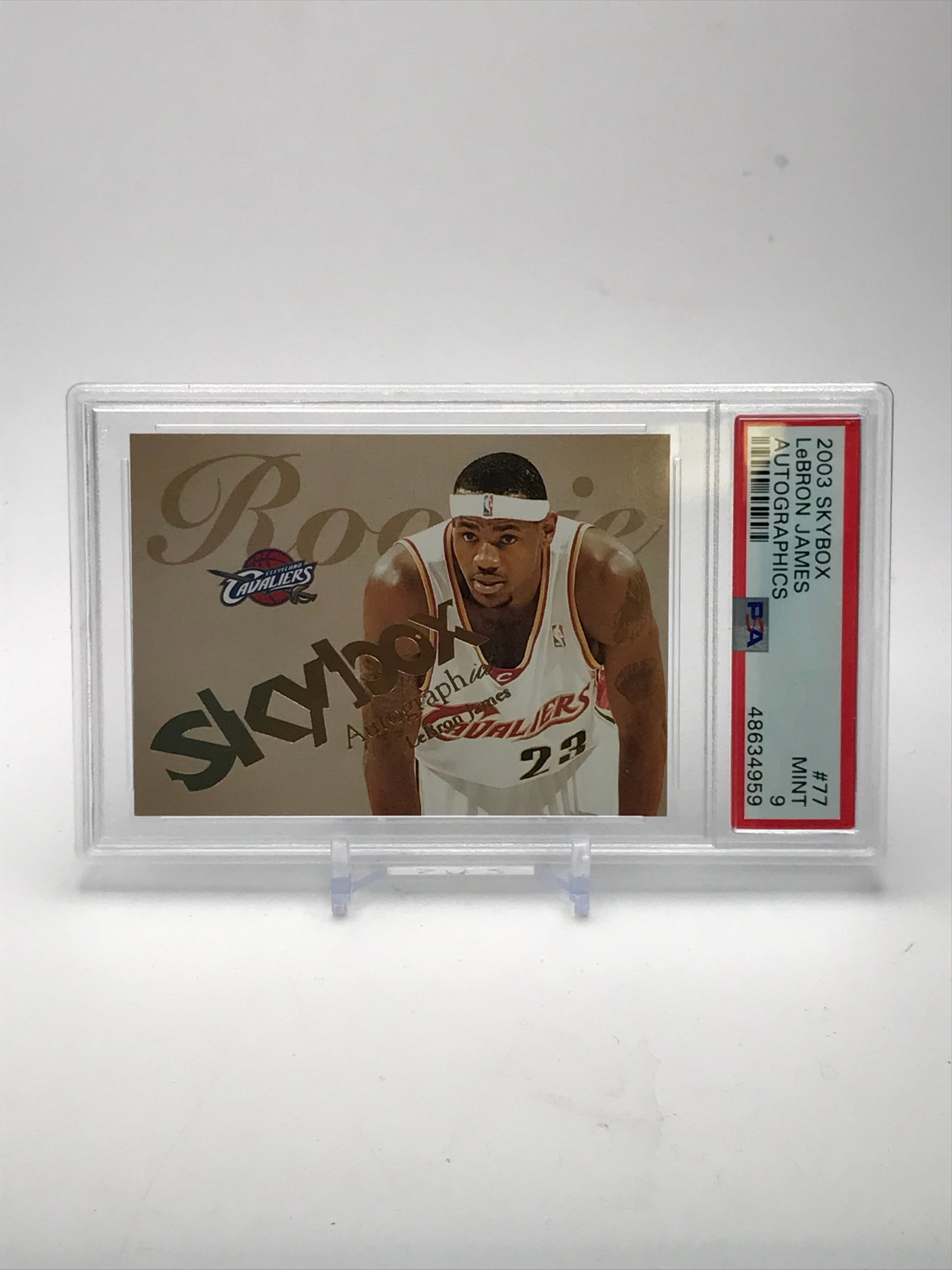 2003 SKYBOX LABRON JAMES NO.77 AUTOGRAPHICS ROOKIE CARD PSA GRADED 9 (1 of 1)