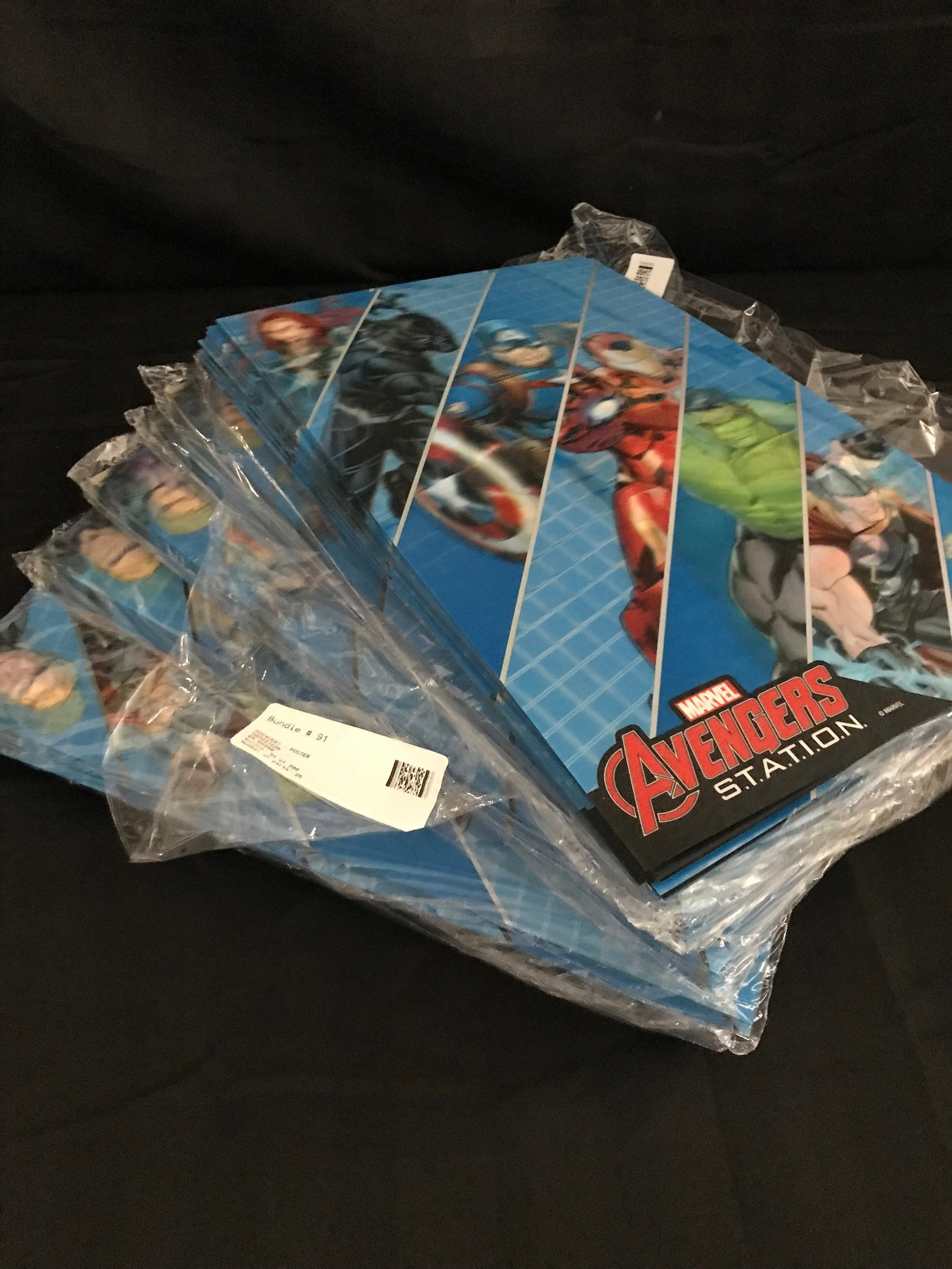 OVER 100 AVENGERS 11 X 18 3D POSTERS (1 of 2)