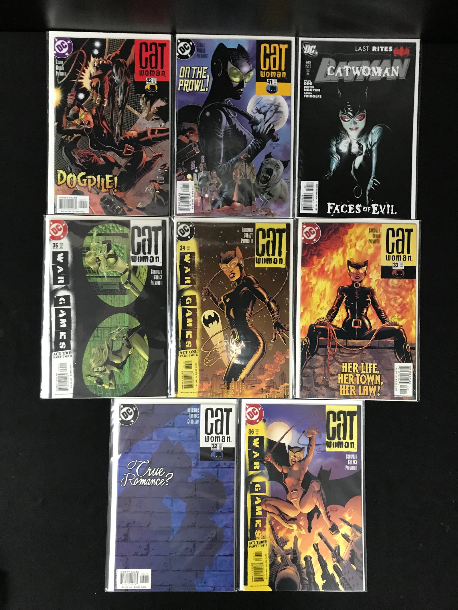DC COMICS SUPERHERO COMIC BOOK LOT (1 of 1)